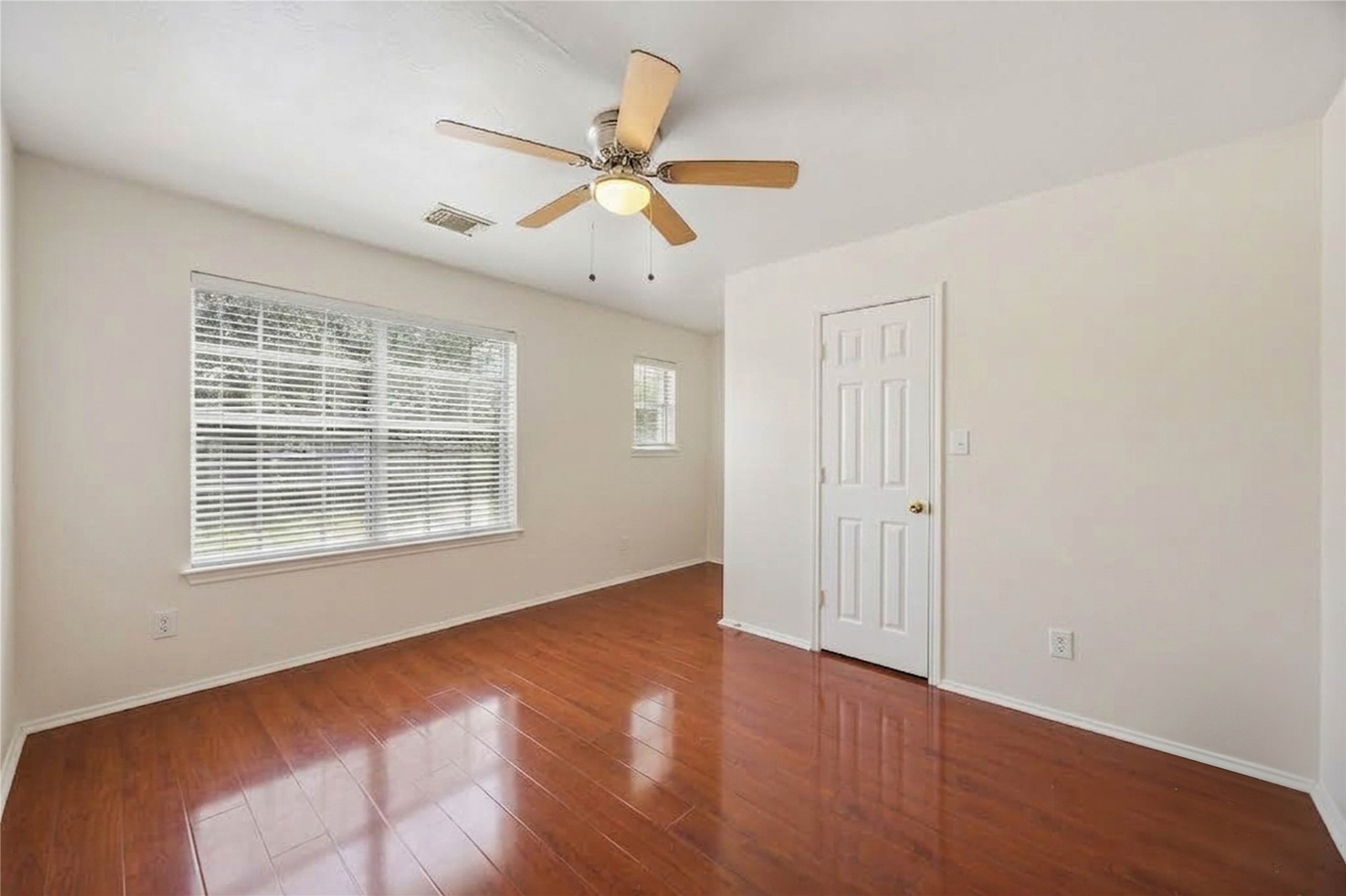 5735 Clerkenwell Drive Property Photo 31