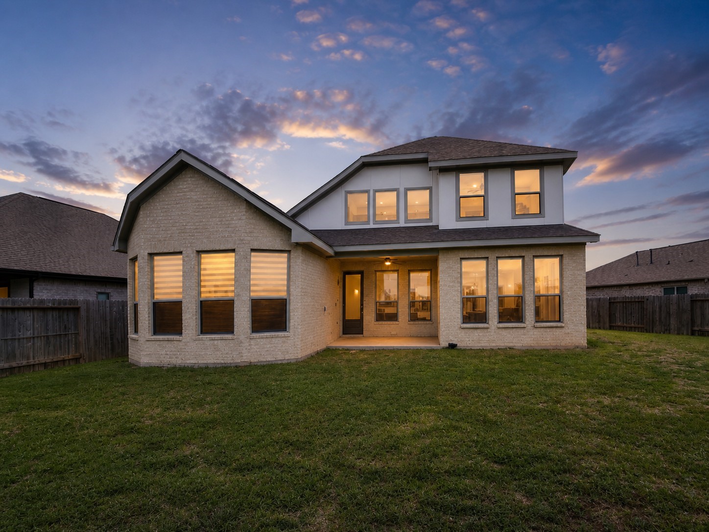 8826 Winters Edge Road Property Photo 2