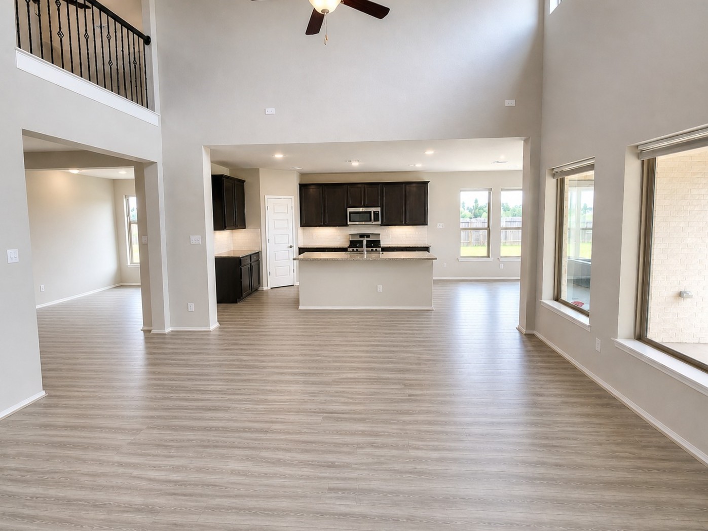 8826 Winters Edge Road Property Photo 9