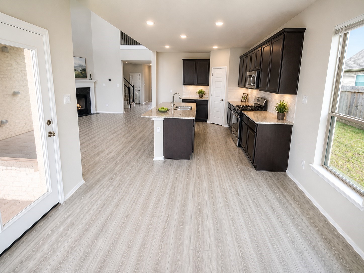 8826 Winters Edge Road Property Photo 10