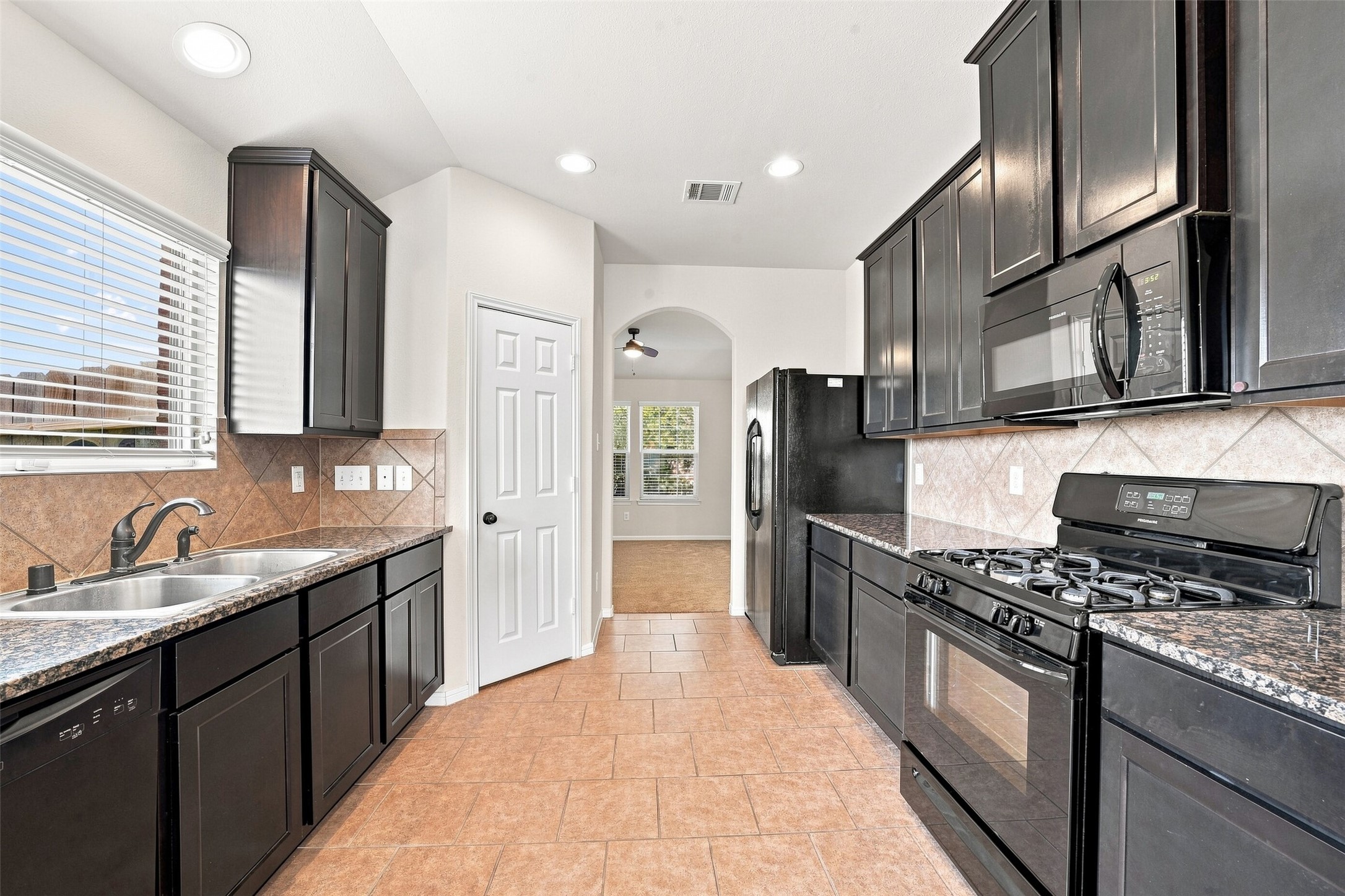 5535 Casa Mila Drive Property Photo 12
