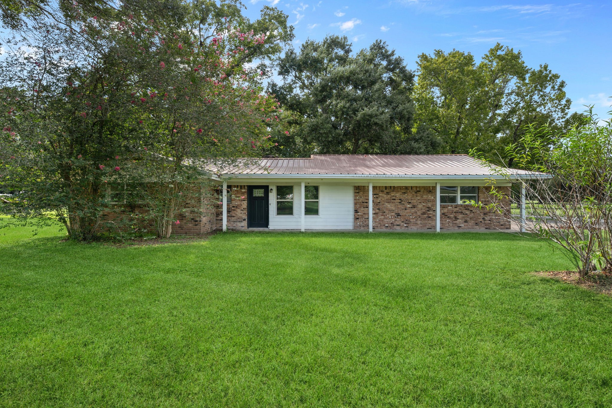 293 County Road 140 Property Photo 2