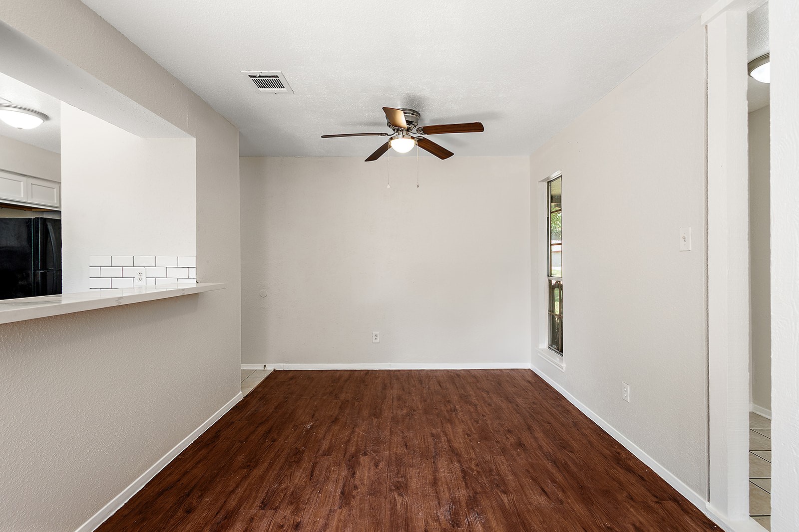 22307 Red River Drive Property Photo 5