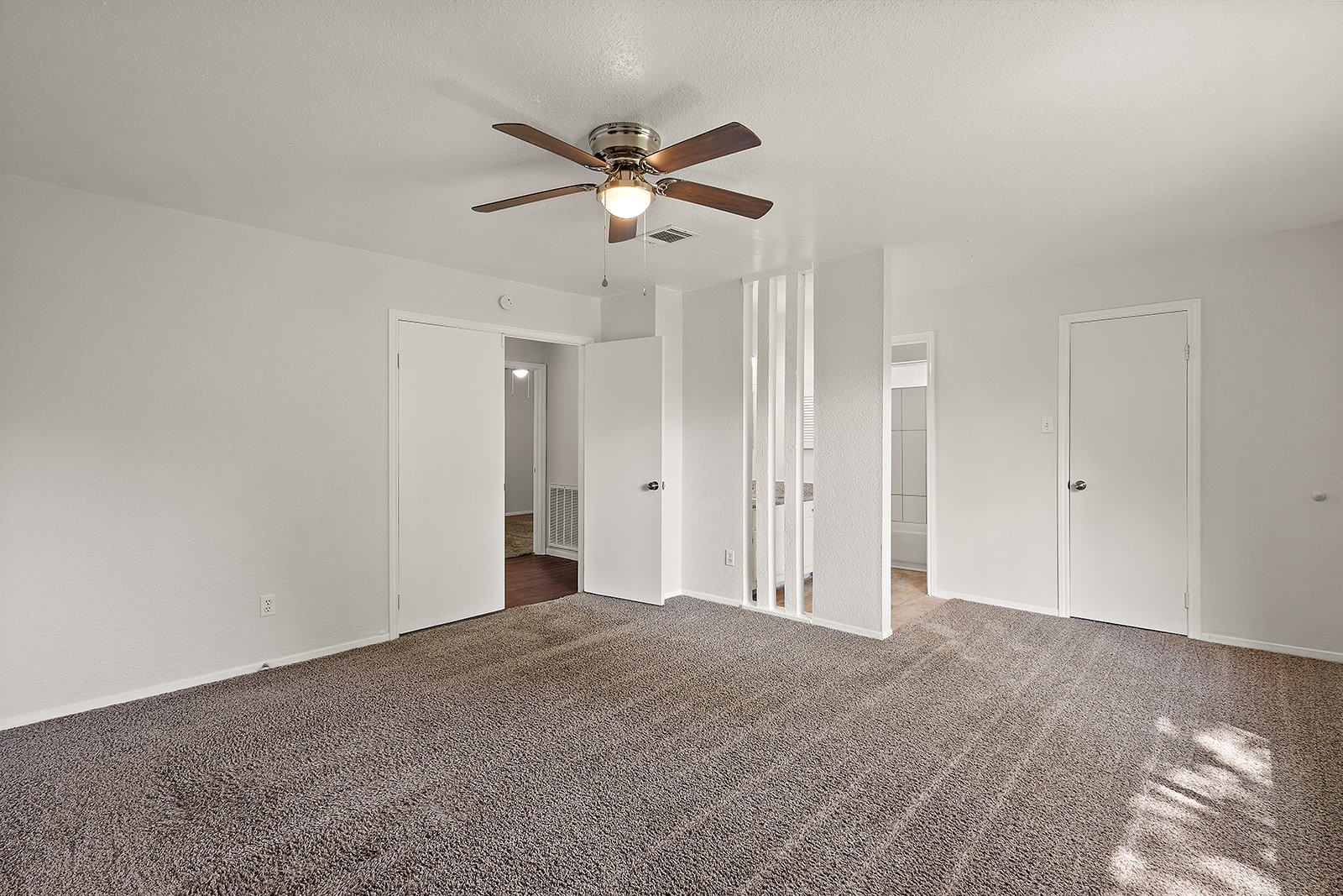 22307 Red River Drive Property Photo 8