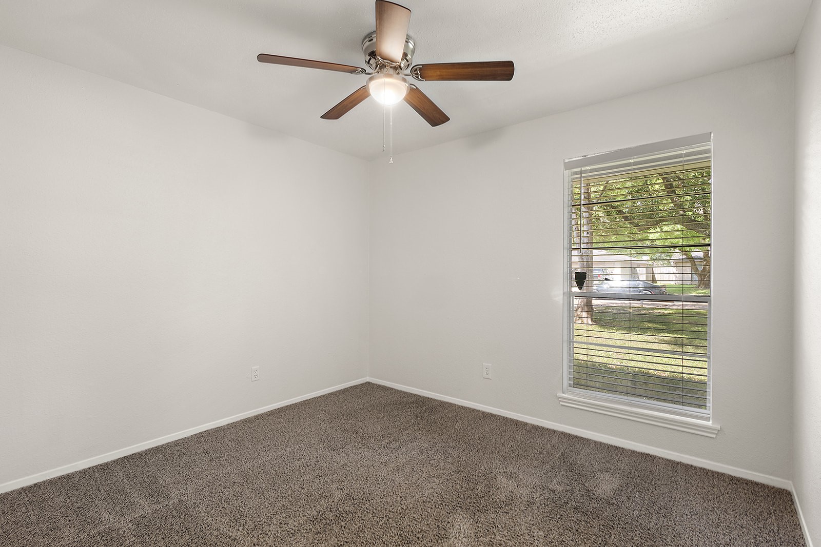22307 Red River Drive Property Photo 11