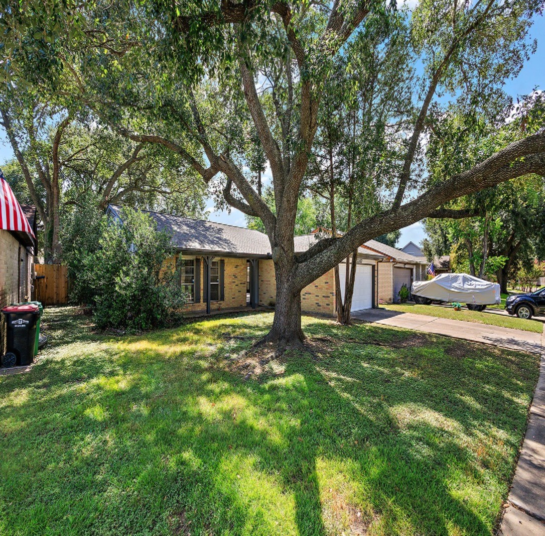 22307 Red River Drive Property Photo 22