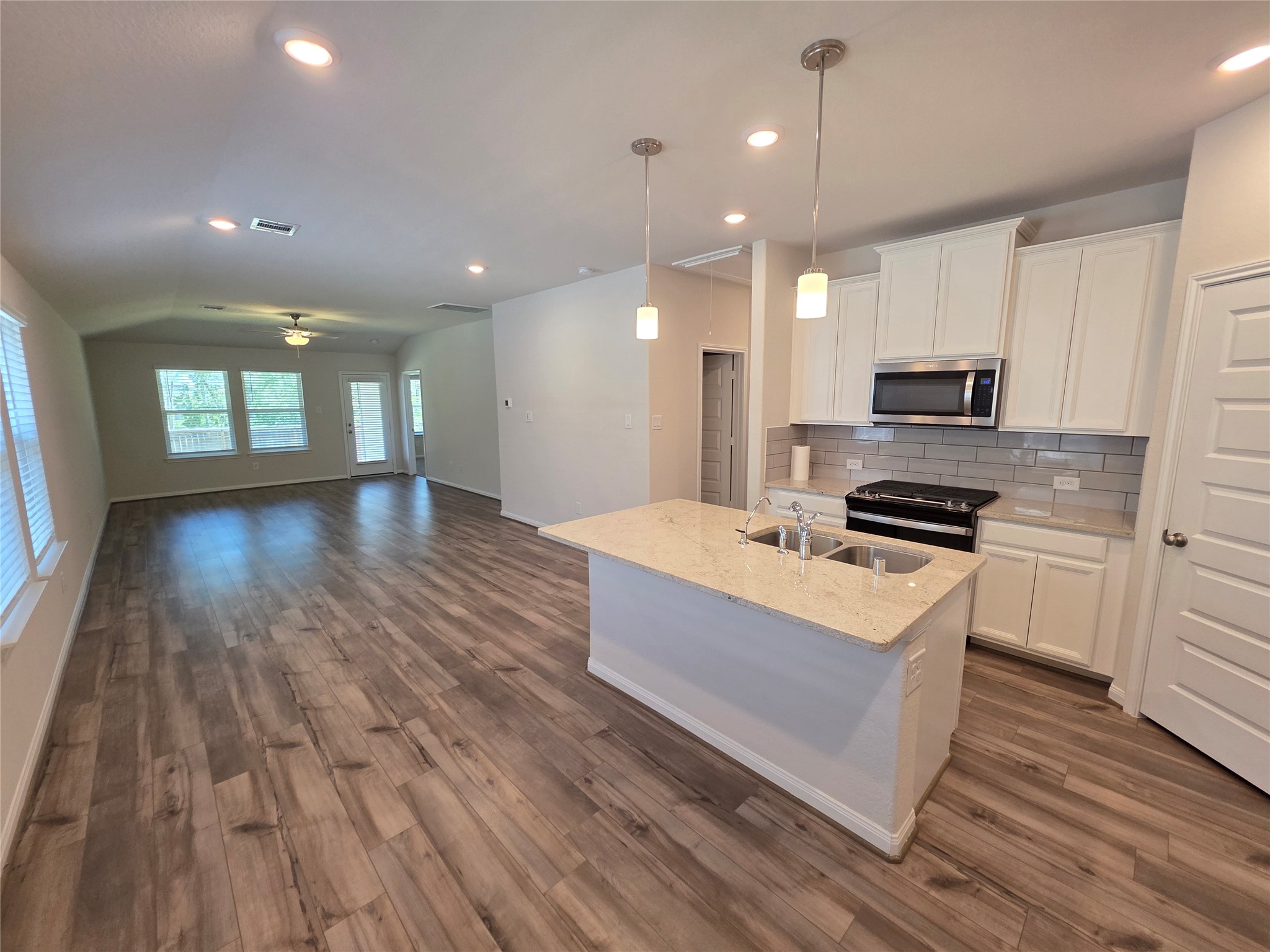221 Harper Ridge Drive Property Photo 3