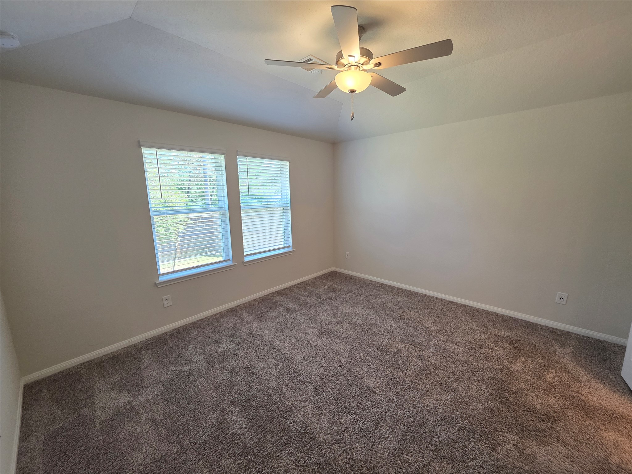 221 Harper Ridge Drive Property Photo 10