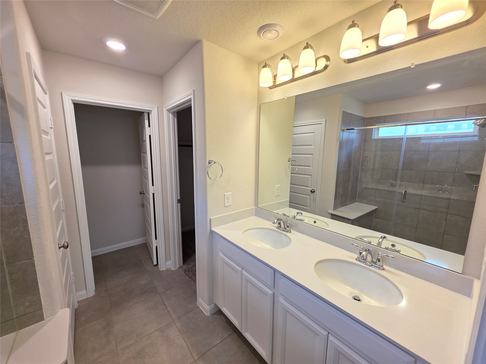 221 Harper Ridge Drive Property Photo 11