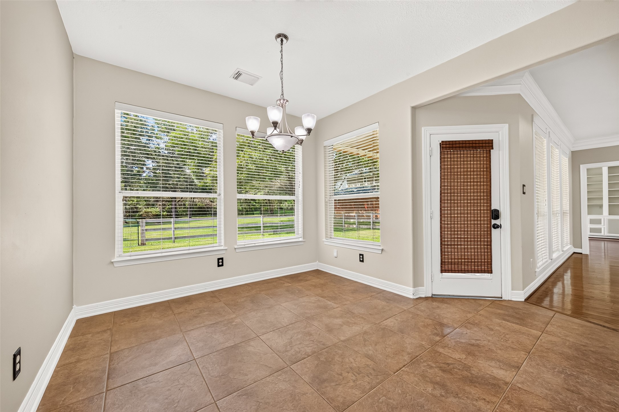 32515 Westminster Drive Property Photo 16