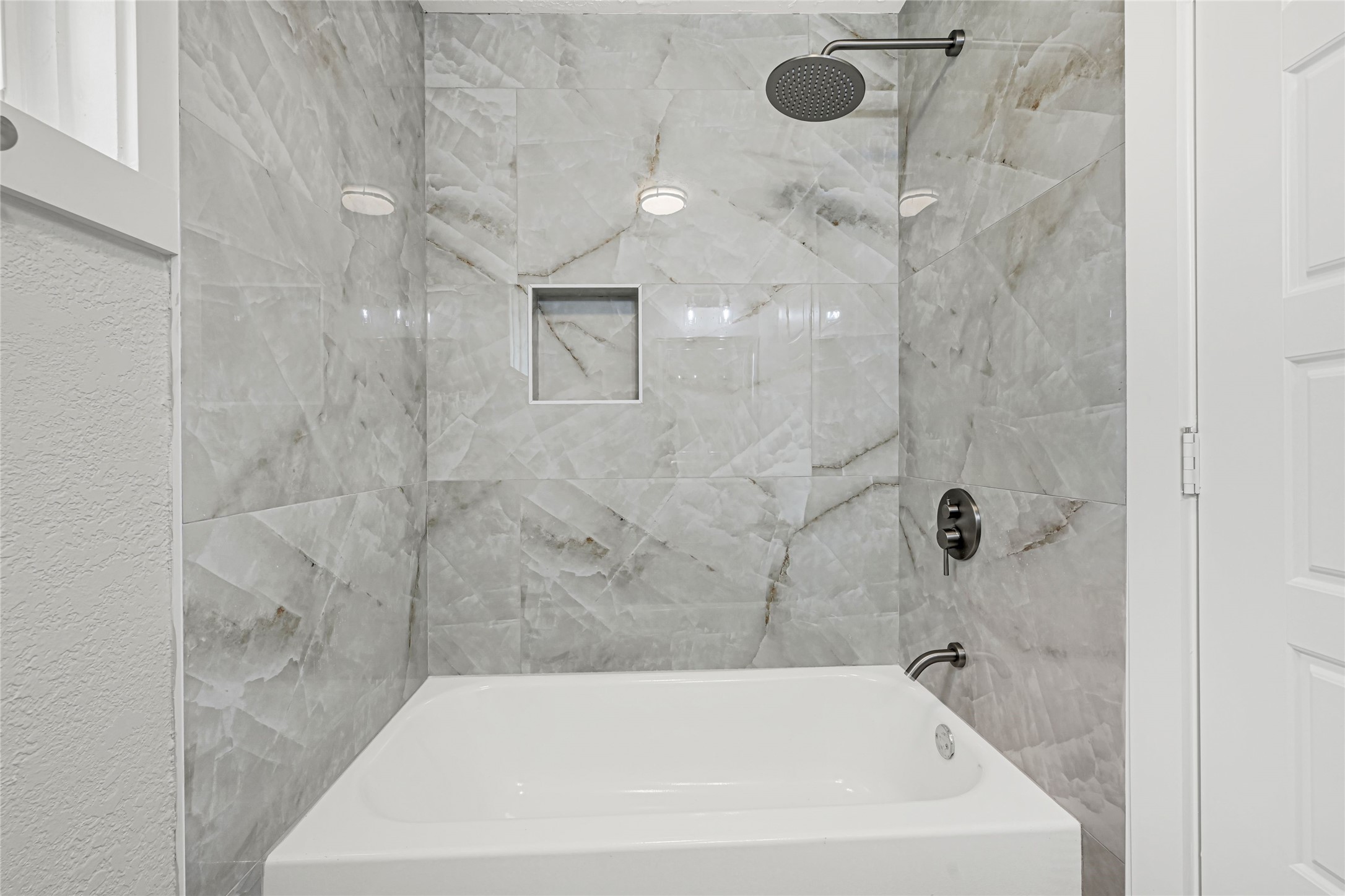 15322 Bedford Glen Drive Property Photo 14