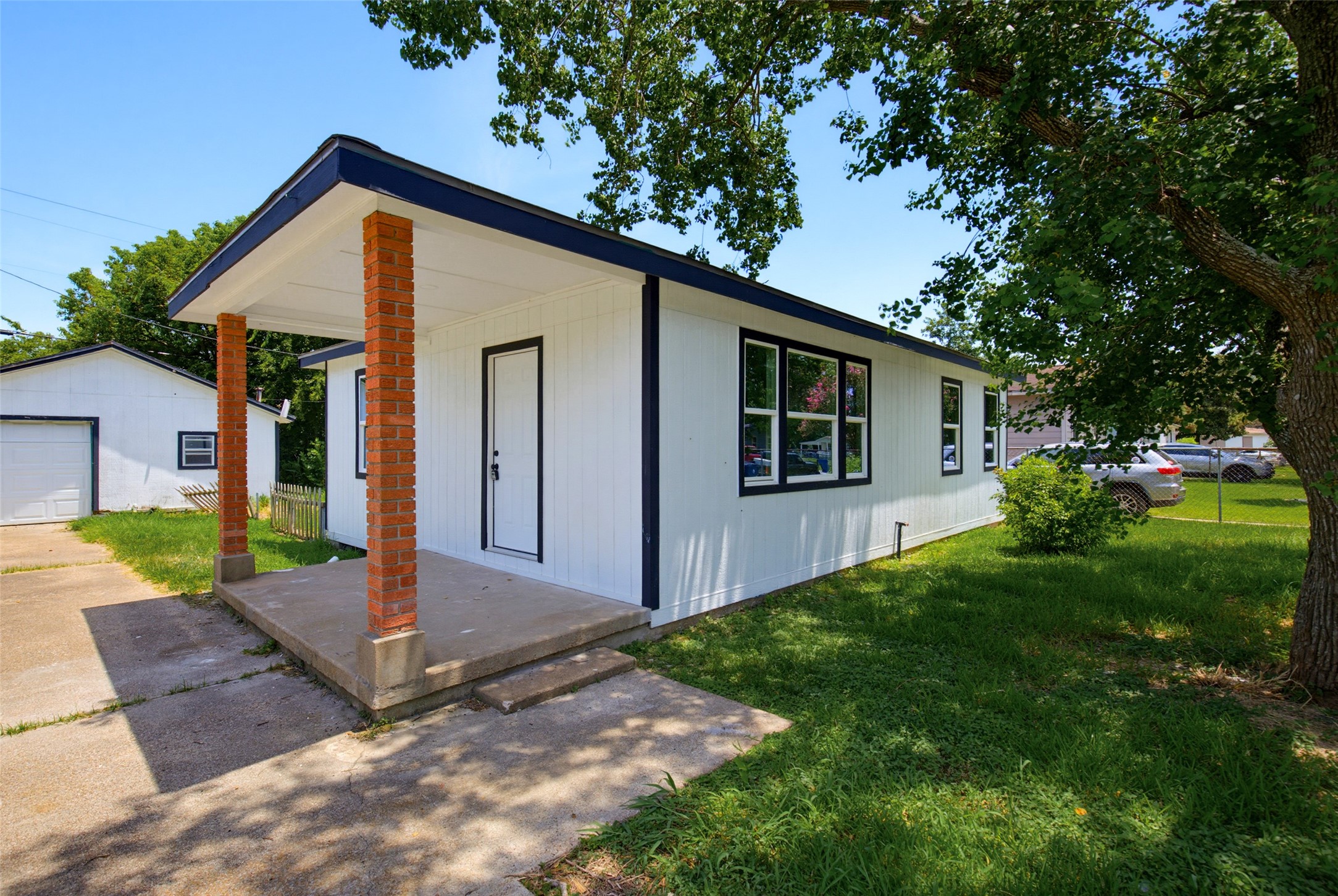 1004 11th Street N Property Photo 2