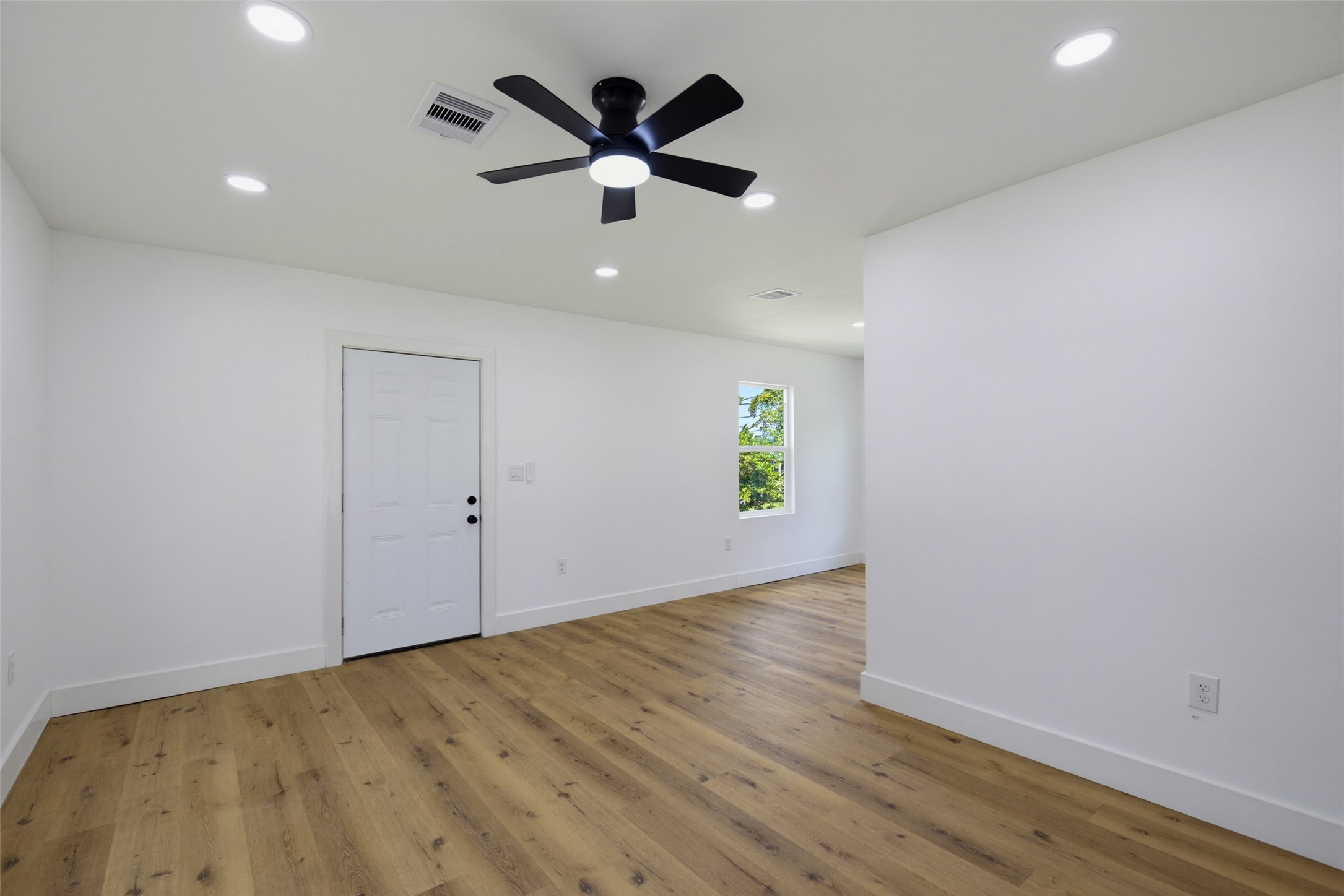 1004 11th Street N Property Photo 4