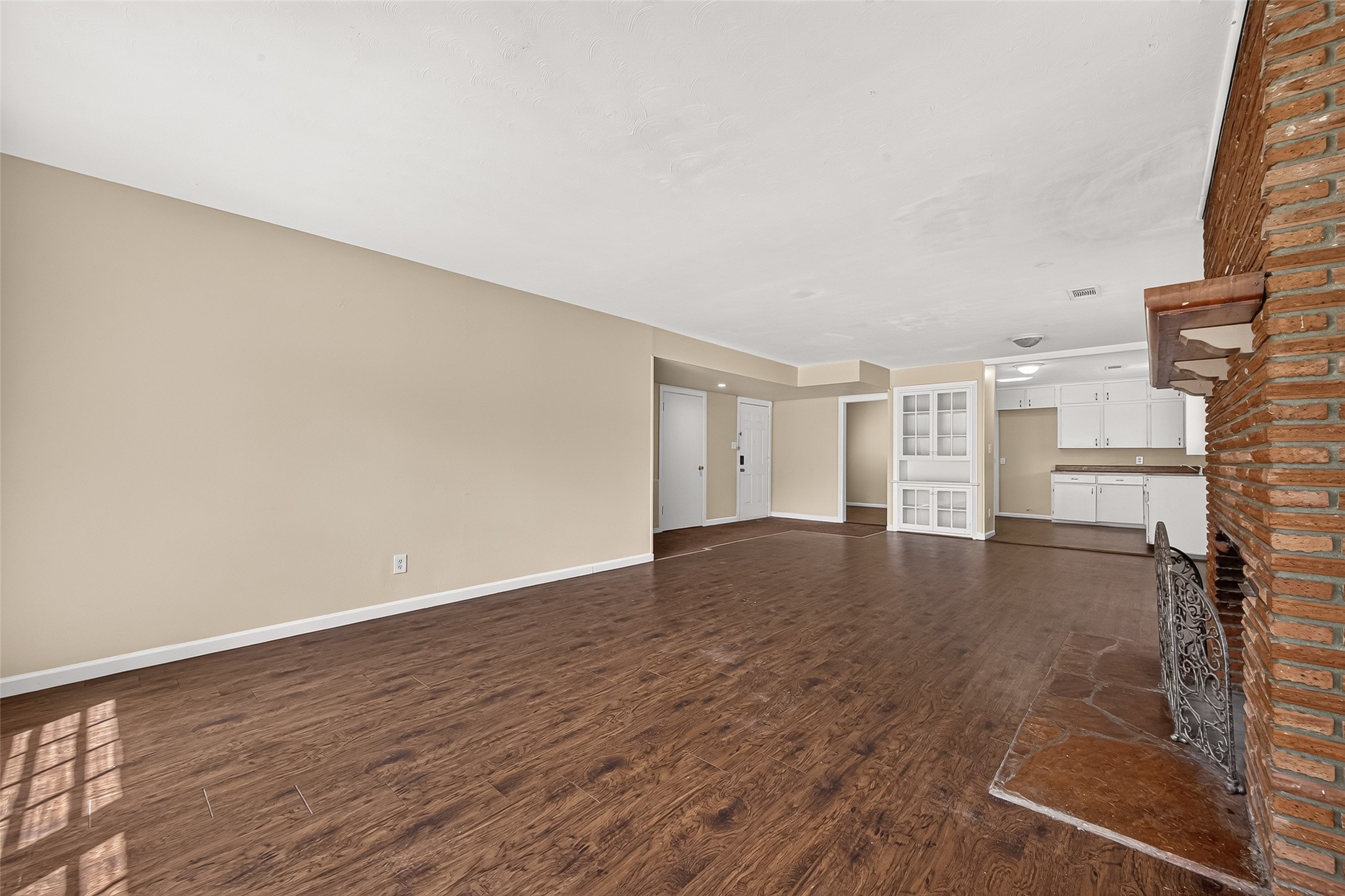 1230 Kirsten Street Property Photo 11