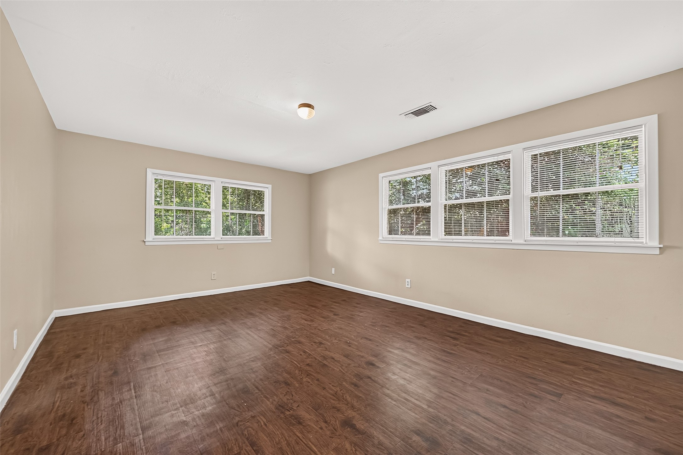 1230 Kirsten Street Property Photo 30