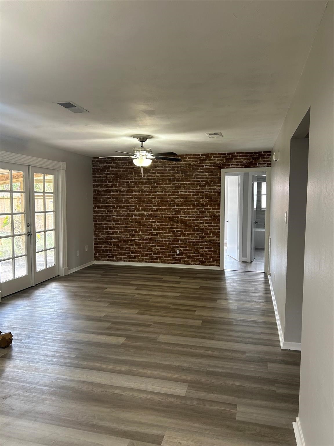 708 Western Avenue Property Photo 3