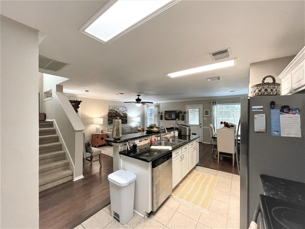 10 Butterfly Branch Place Property Photo 7