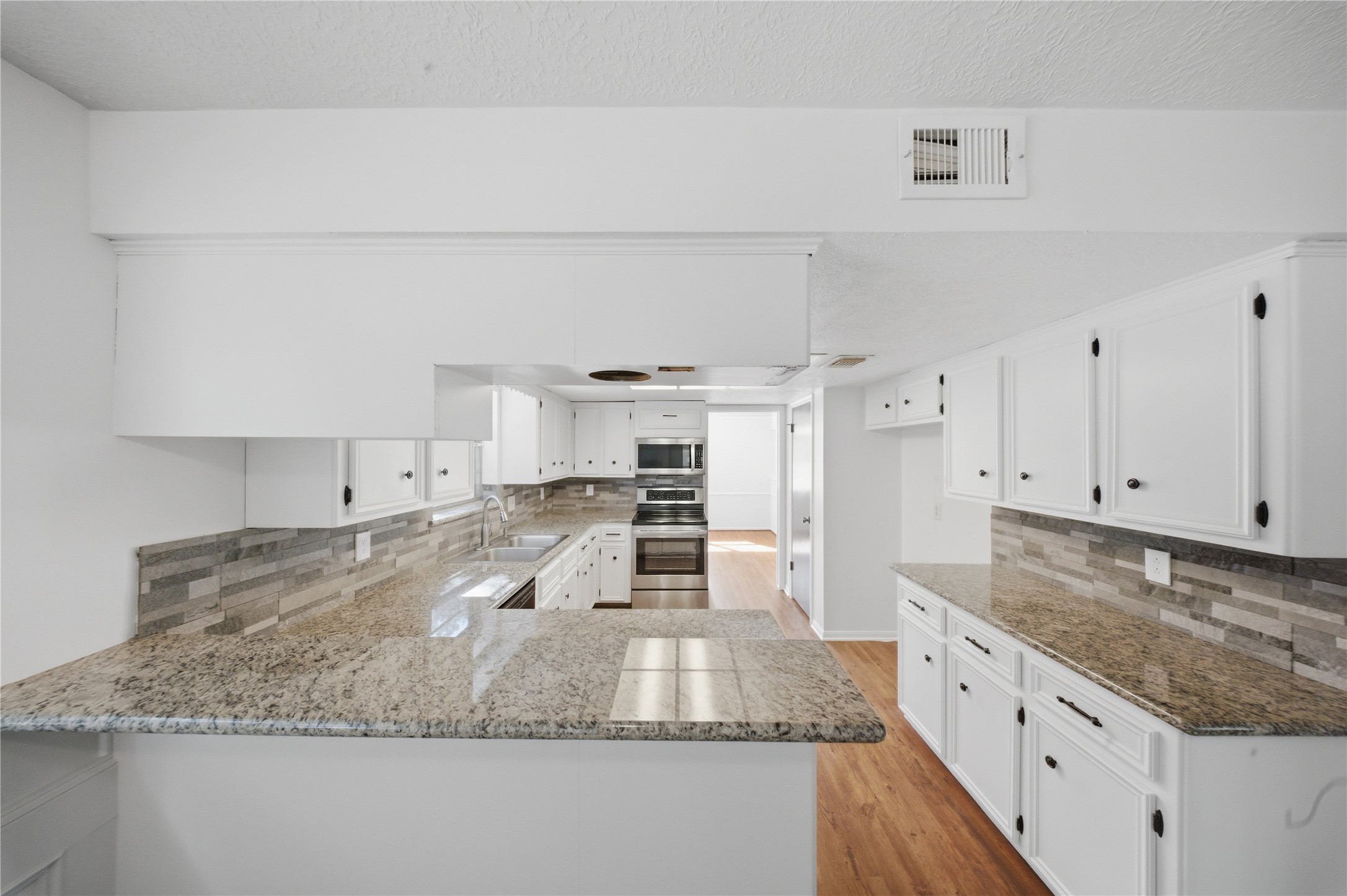 12806 Forest Meadow Drive Property Photo 10