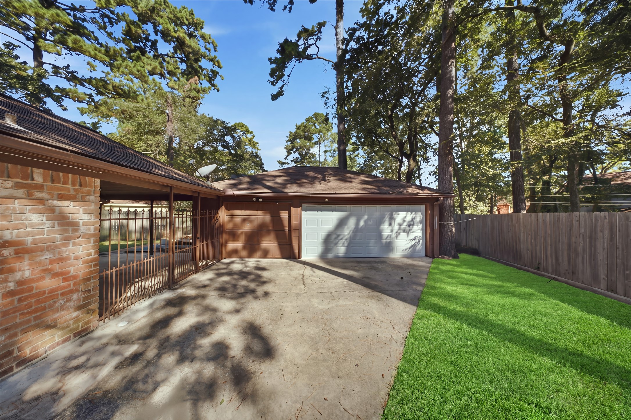 12806 Forest Meadow Drive Property Photo 27
