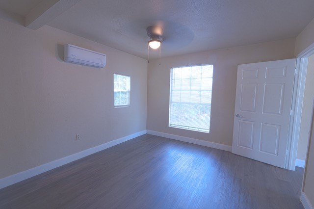11128 Forrest Valley Drive Property Photo 6
