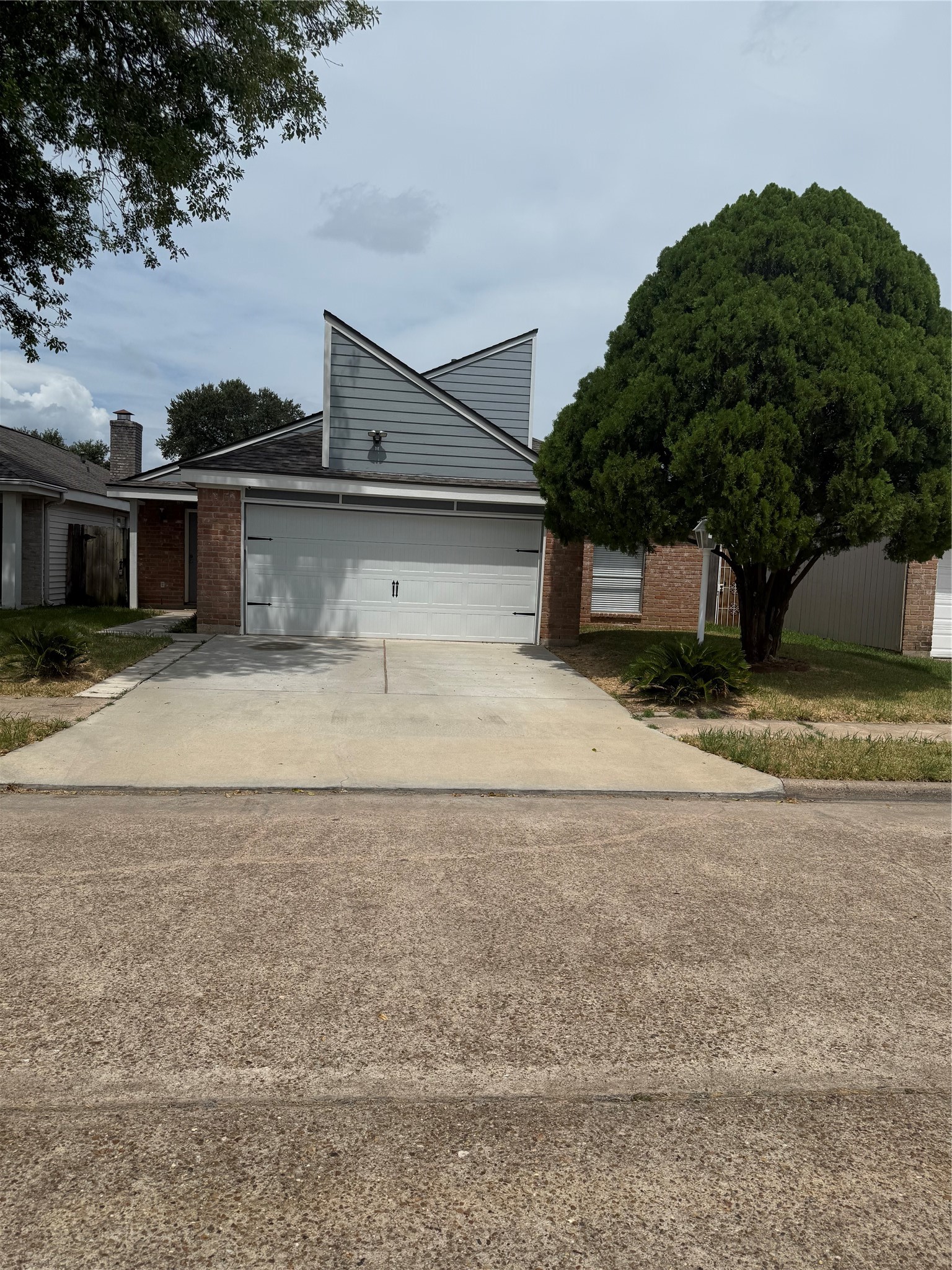 11530 Willwood Drive Property Photo 1