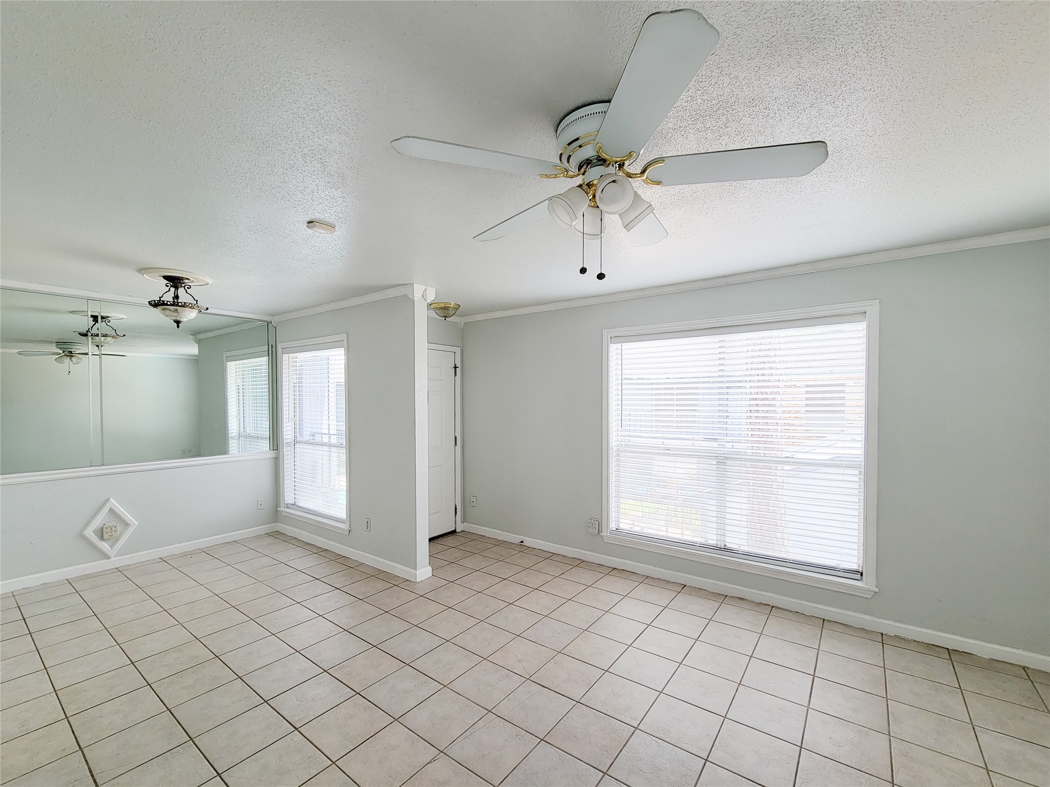 6202 Skyline 32 Property Photo 3