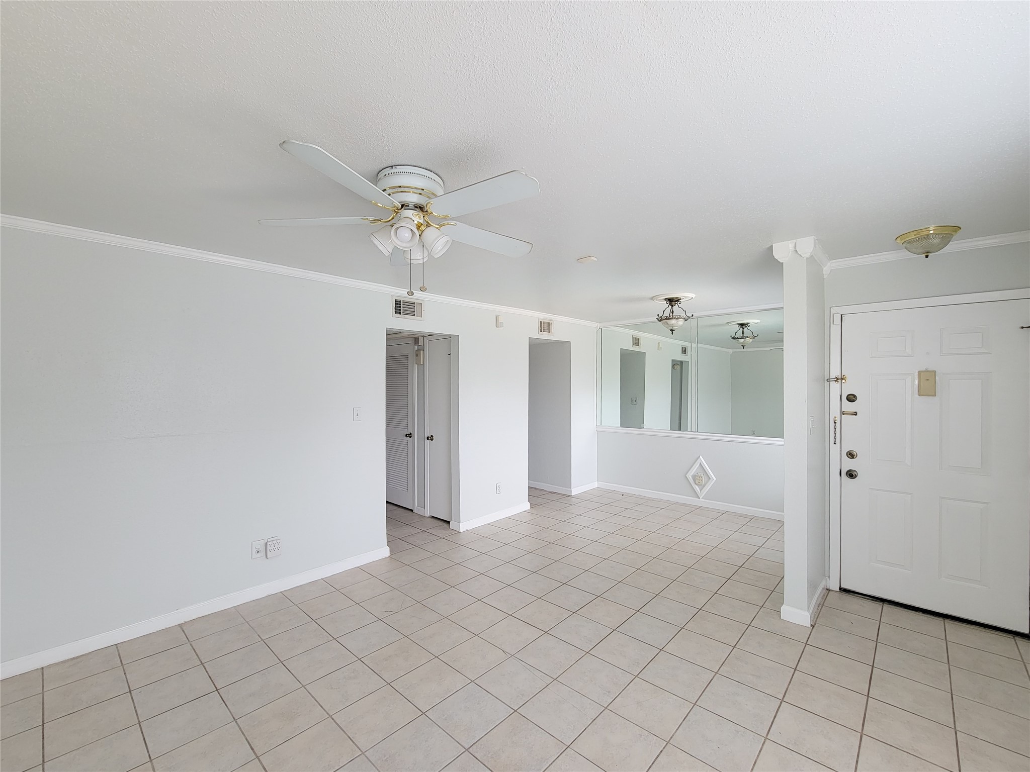 6202 Skyline 32 Property Photo 4