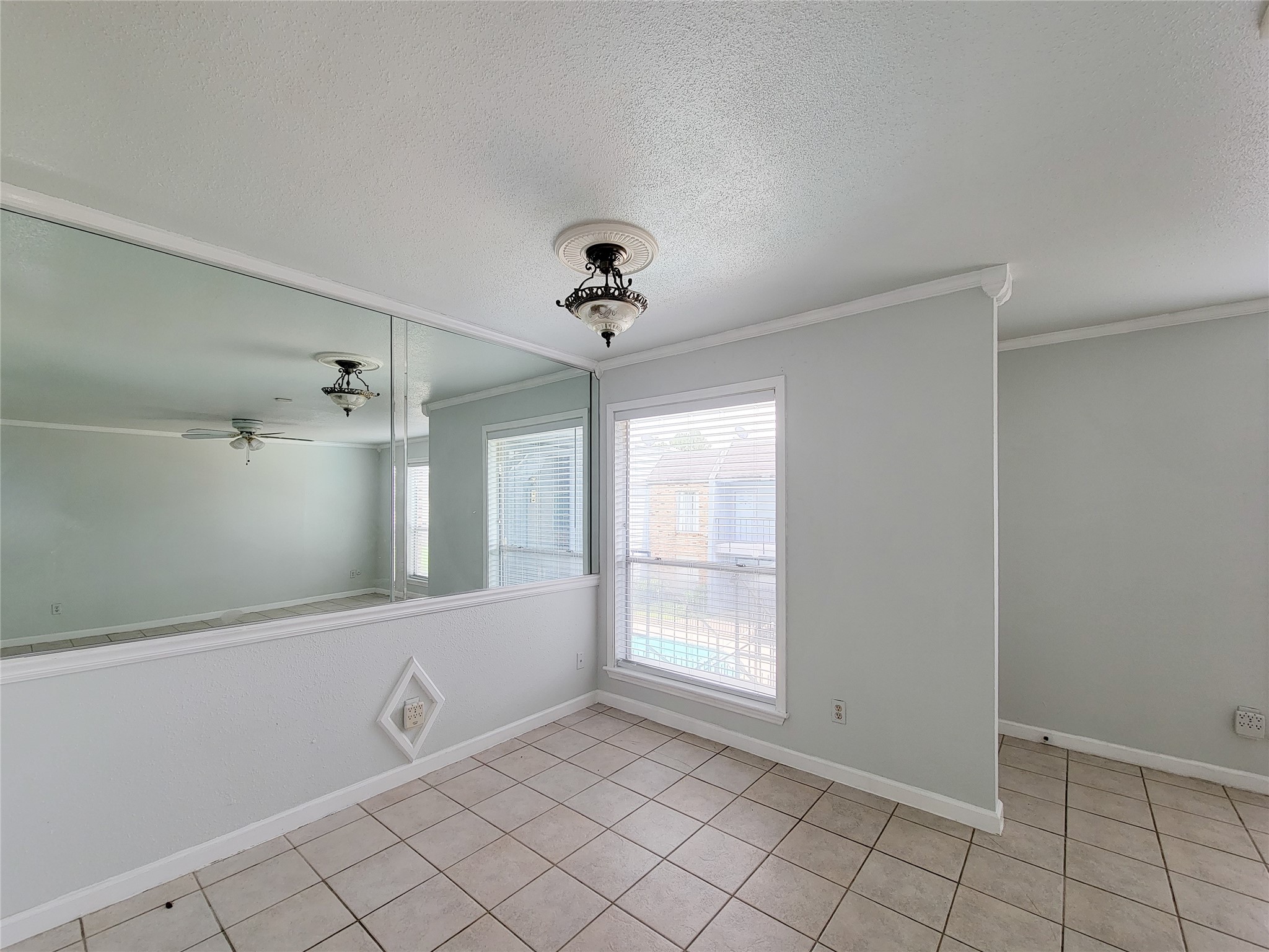 6202 Skyline 32 Property Photo 8