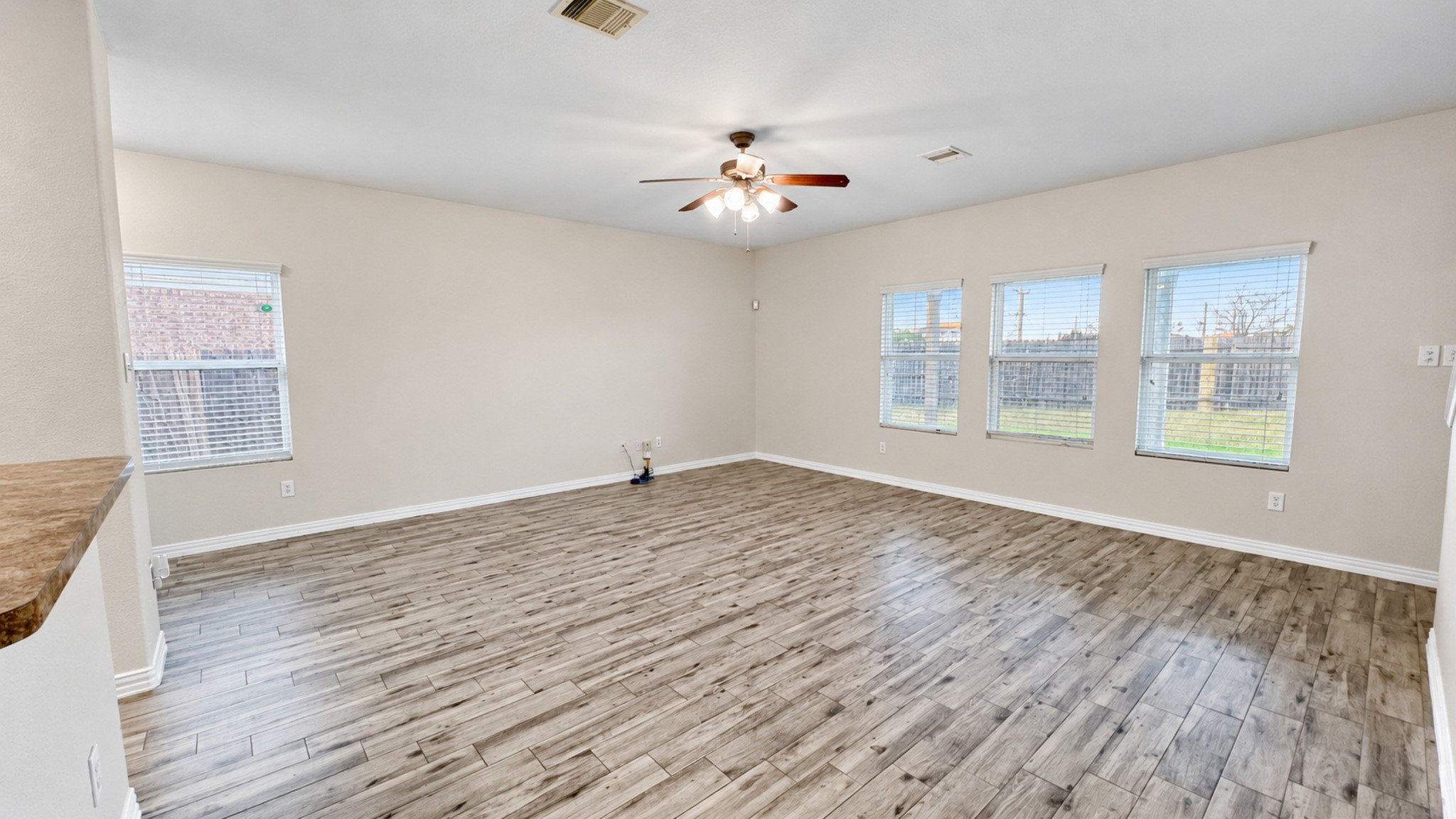 12102 Kings Fall Drive Property Photo 6