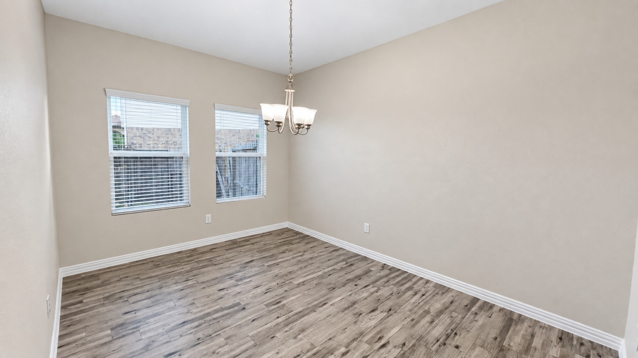 12102 Kings Fall Drive Property Photo 11