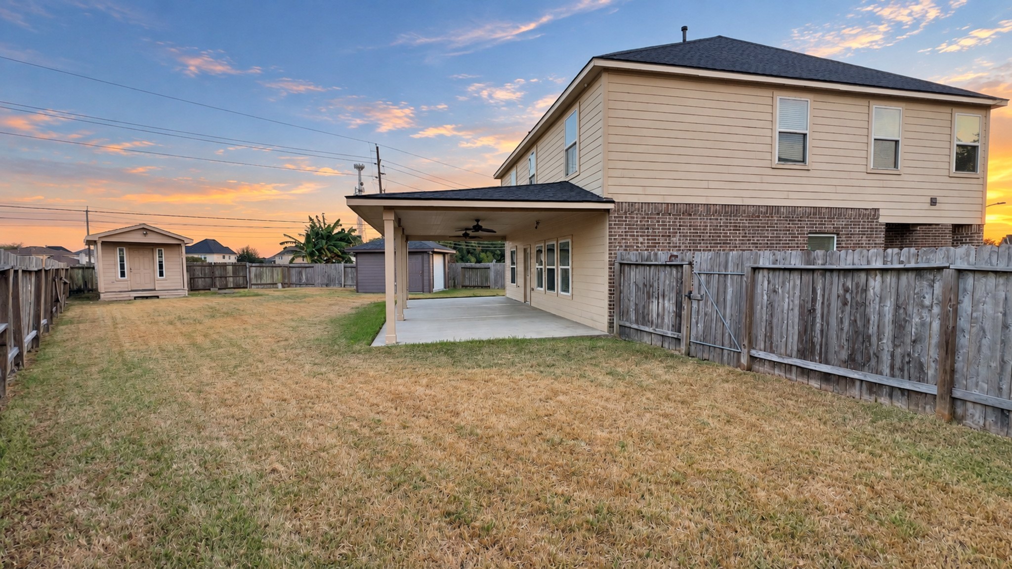 12102 Kings Fall Drive Property Photo 27
