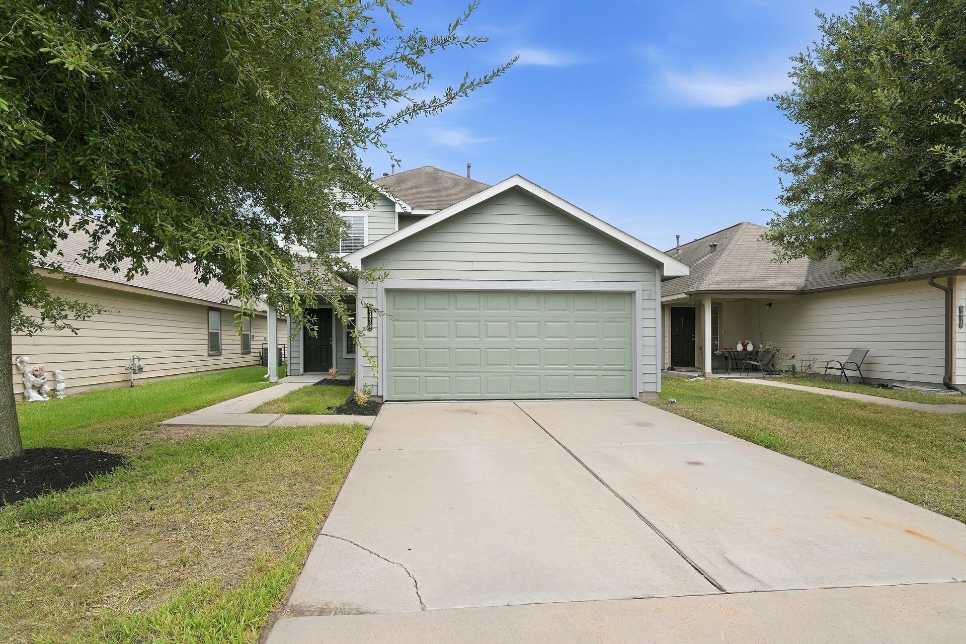 5430 Latta Plantation Drive Property Photo 1