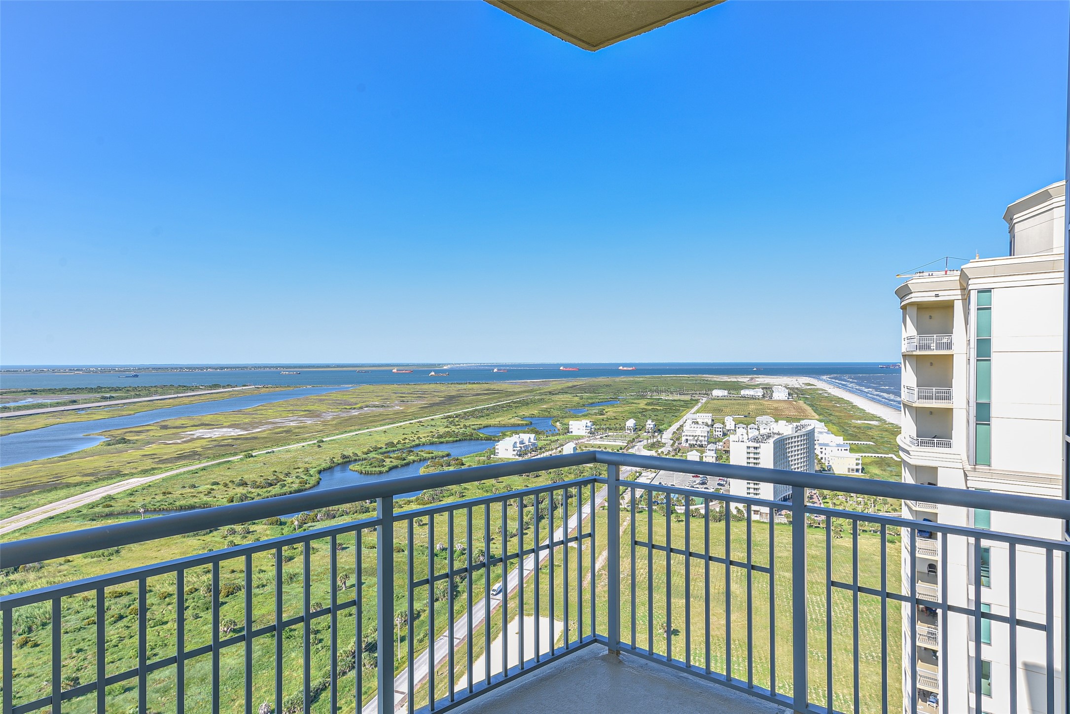801 E Beach Drive Tw2704 Property Photo 44