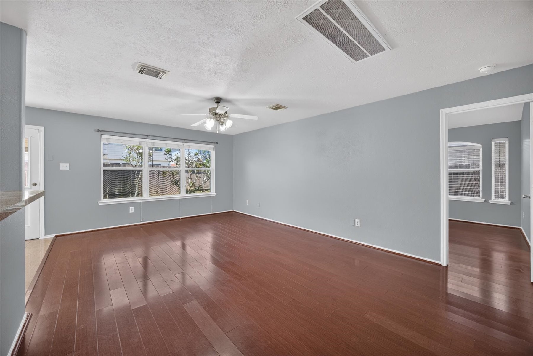 1426 Zinnia Road Property Photo 6