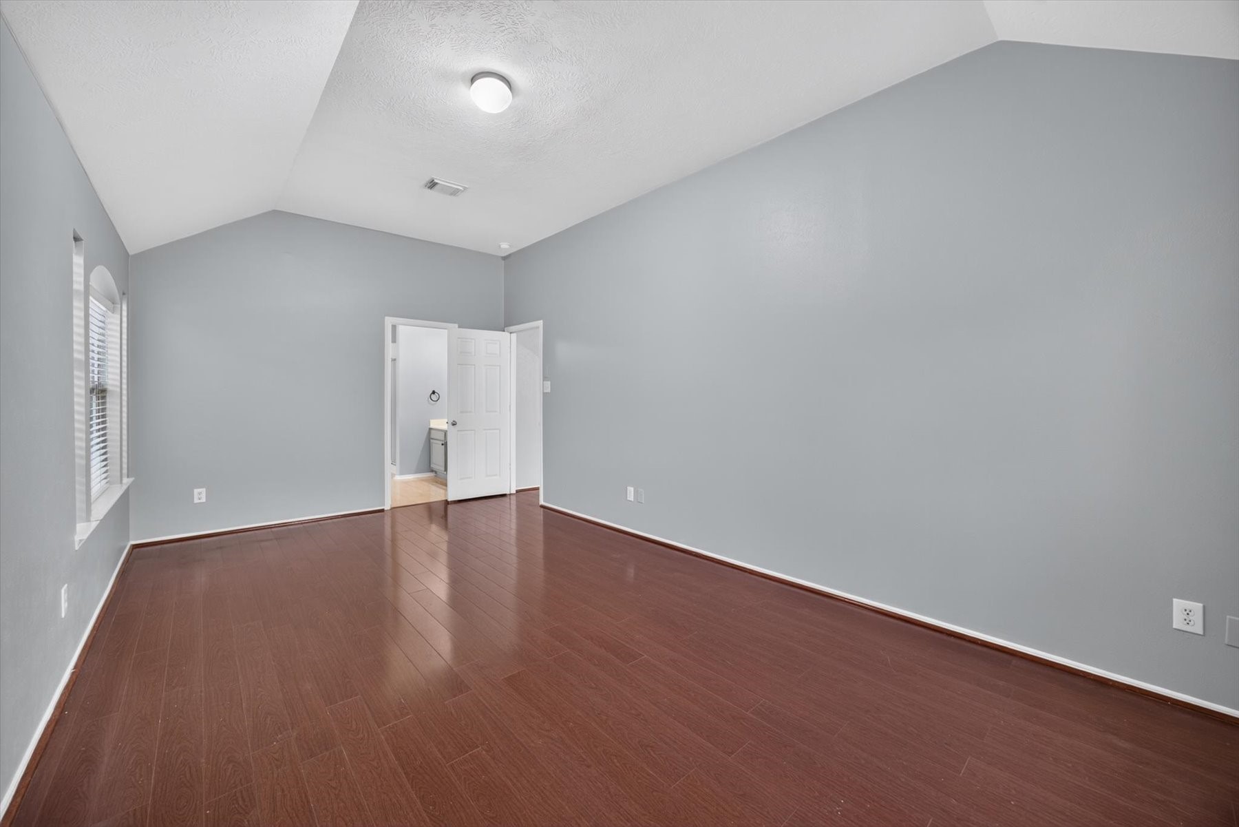 1426 Zinnia Road Property Photo 12