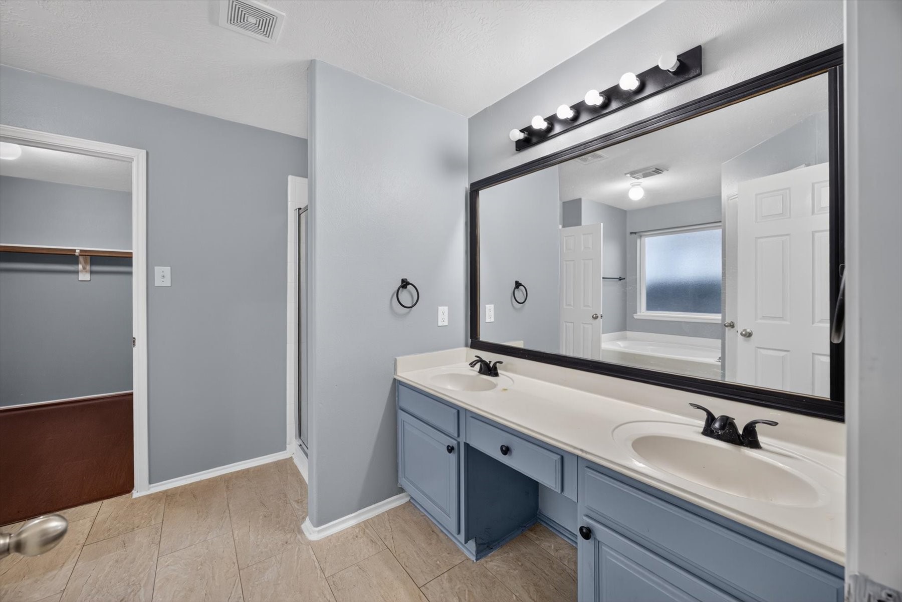 1426 Zinnia Road Property Photo 13