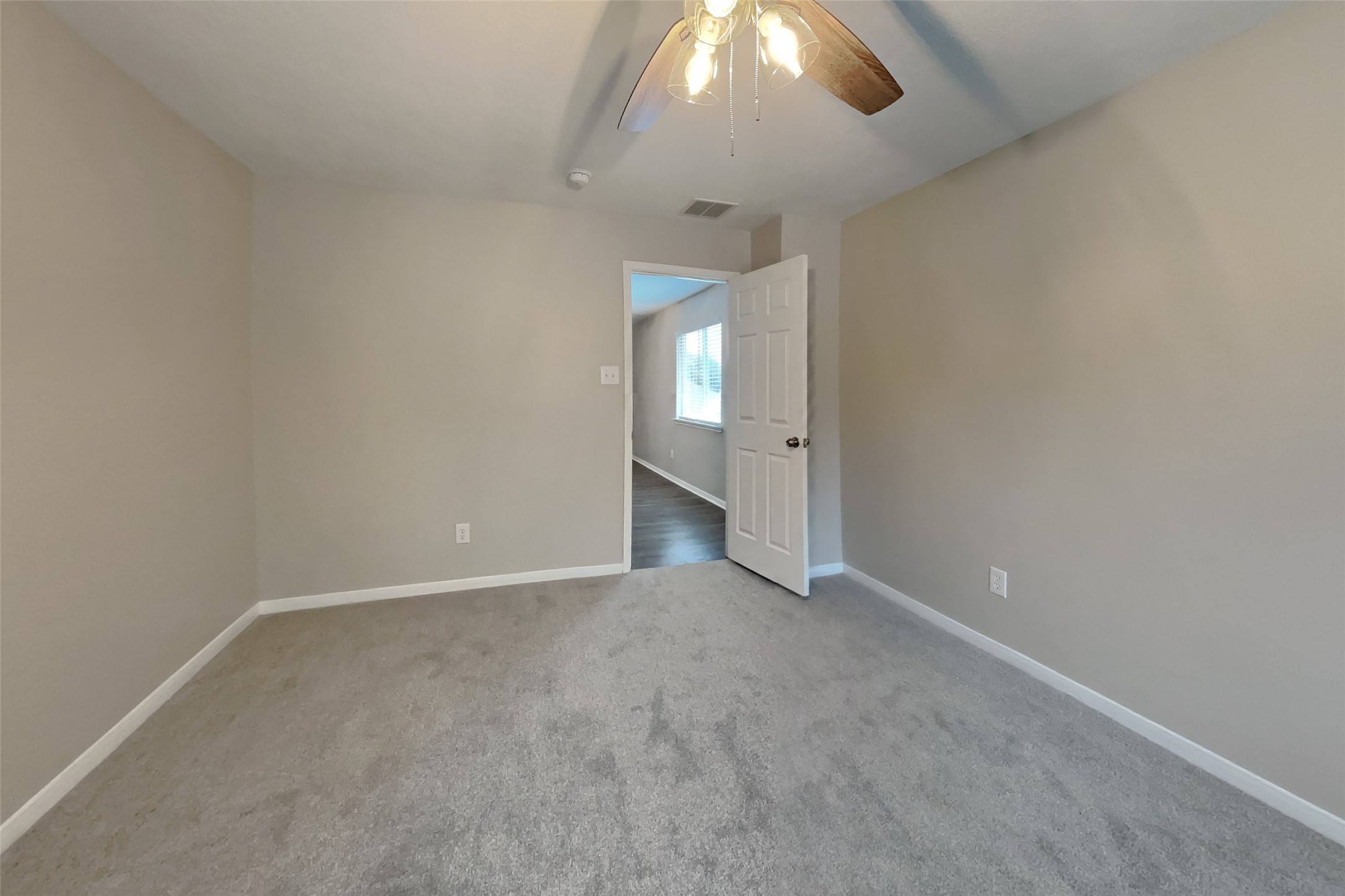 22022 Willow Downs Drive Property Photo 10