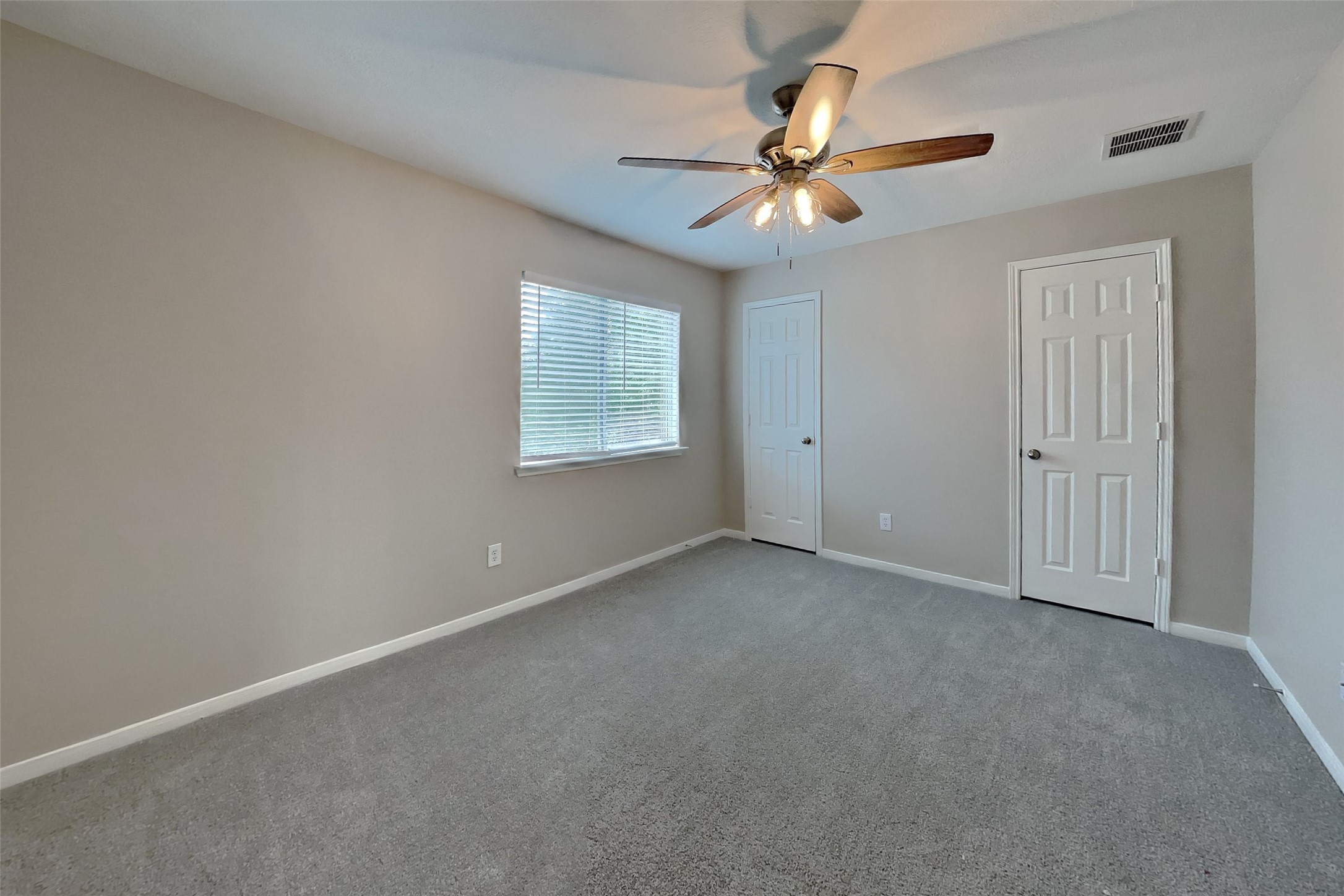 22022 Willow Downs Drive Property Photo 11
