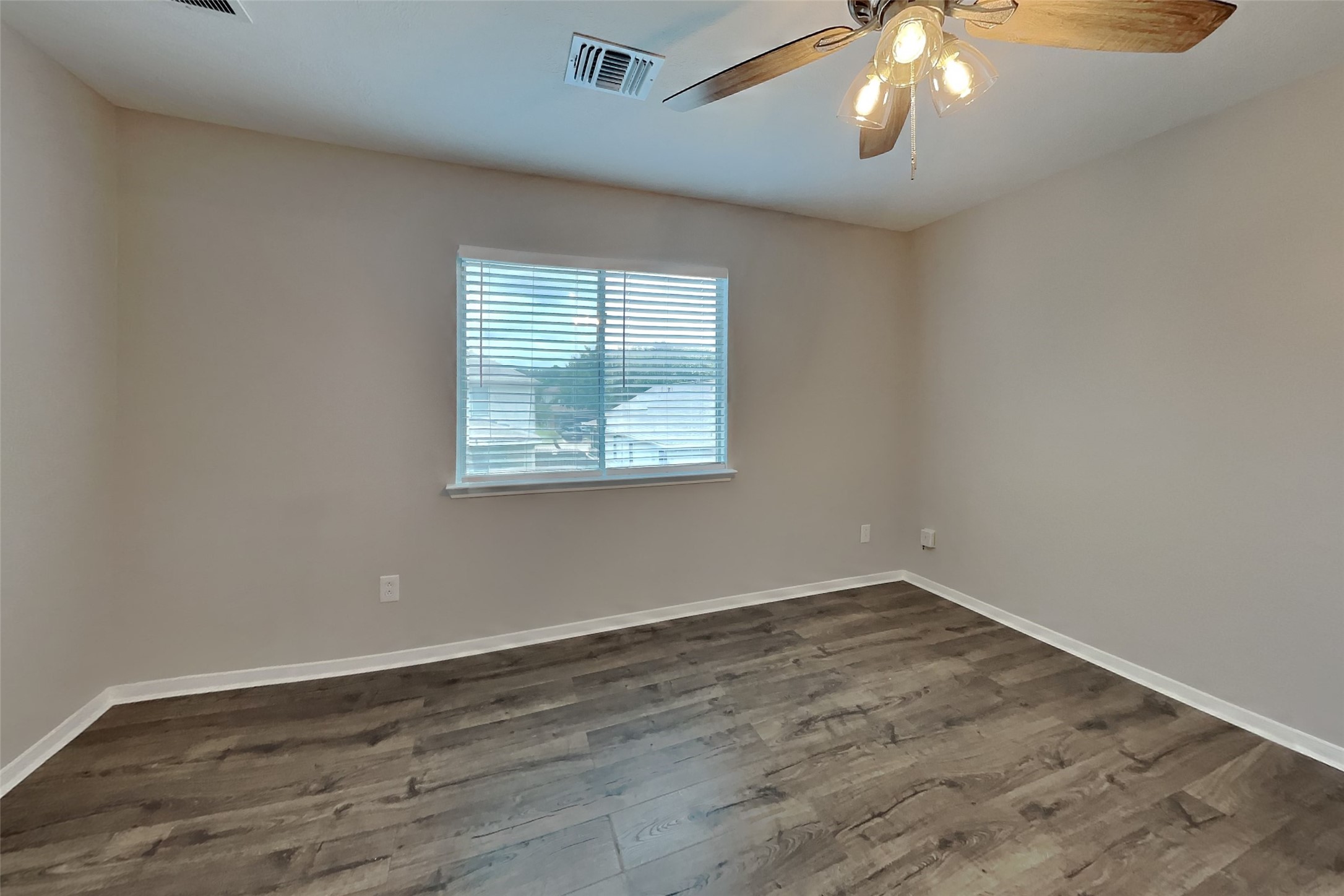 22022 Willow Downs Drive Property Photo 15