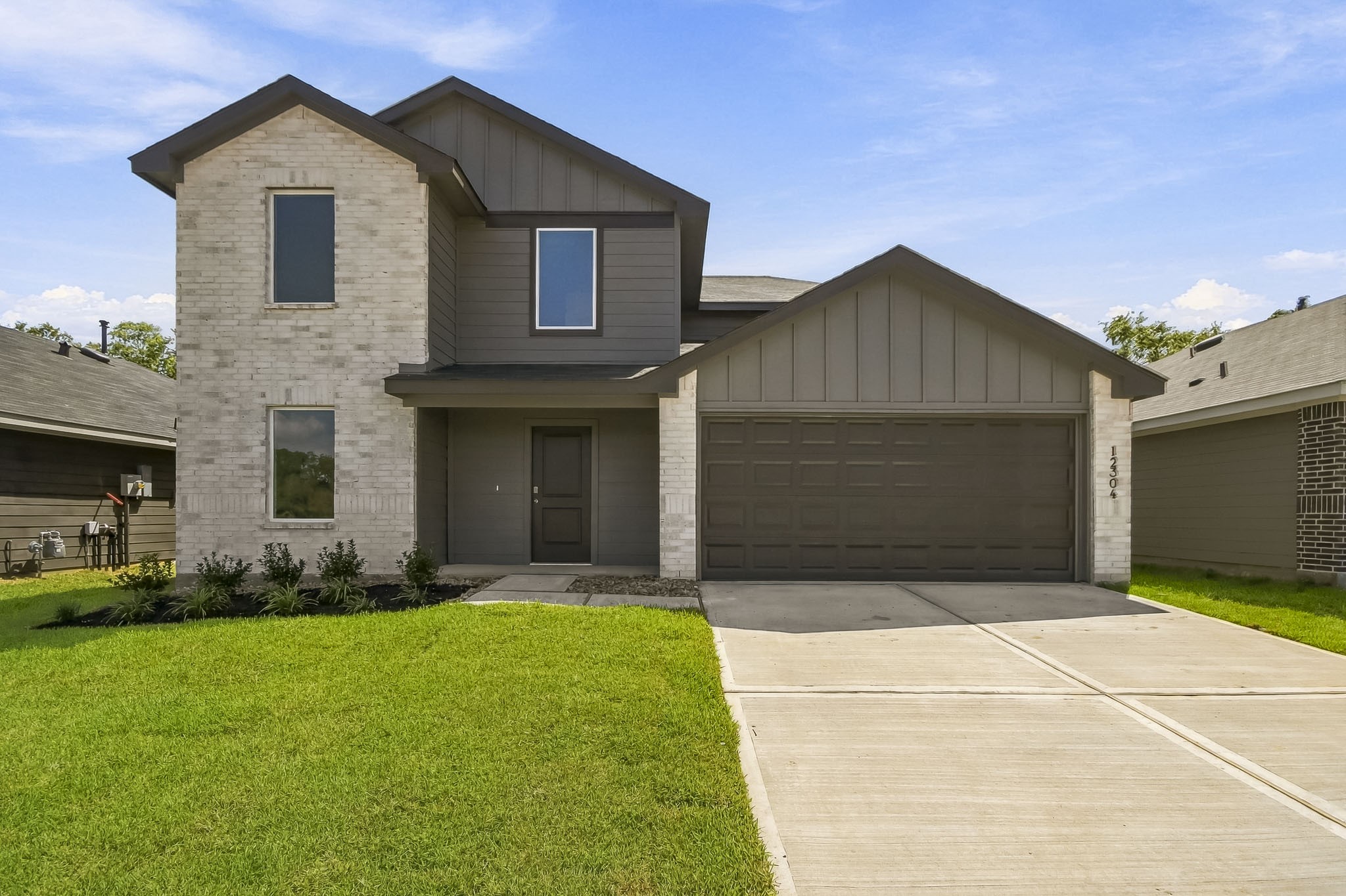 12304 Lexington Heights Property Photo 1