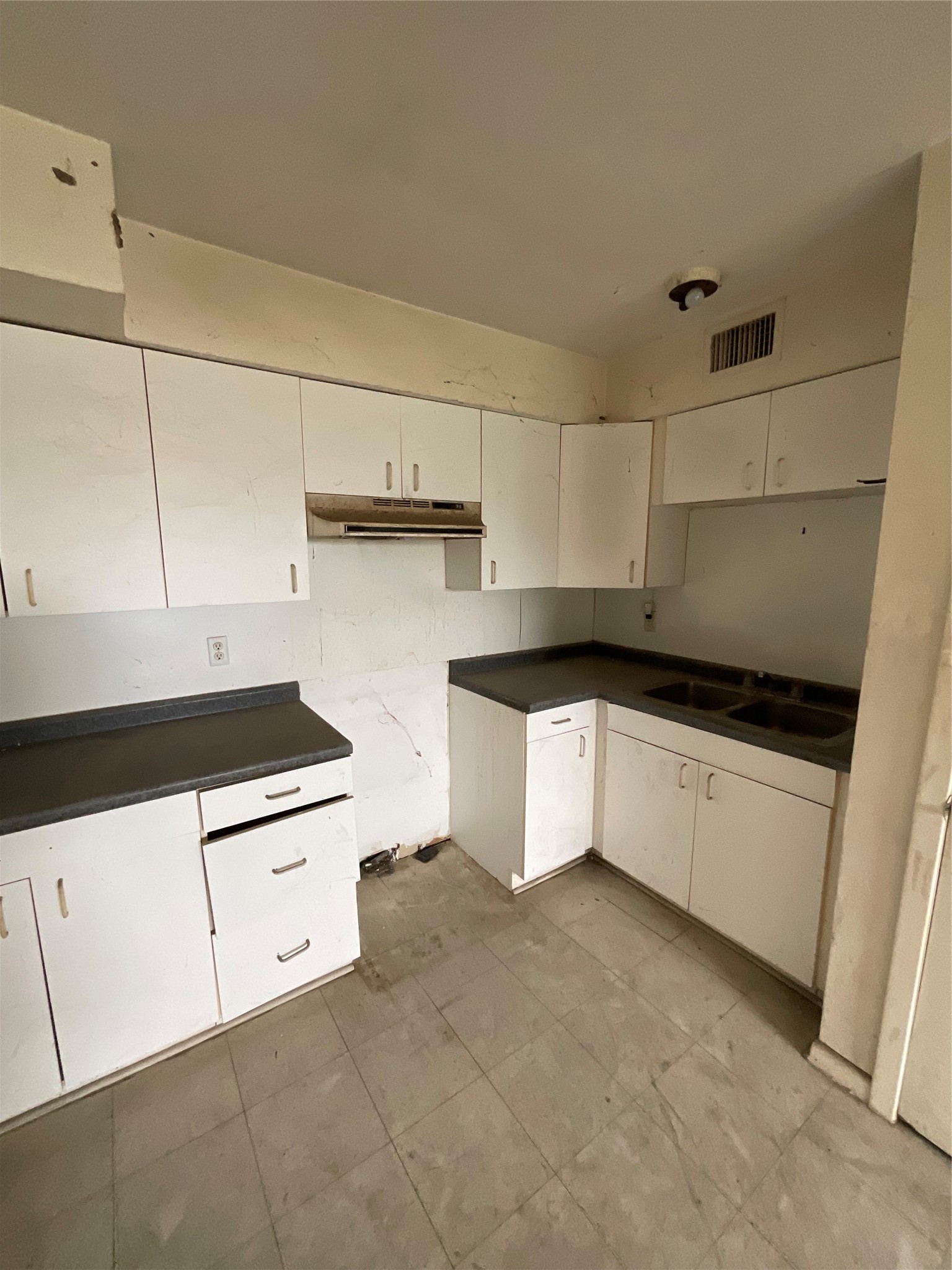 3201 Texas Avenue Property Photo 16
