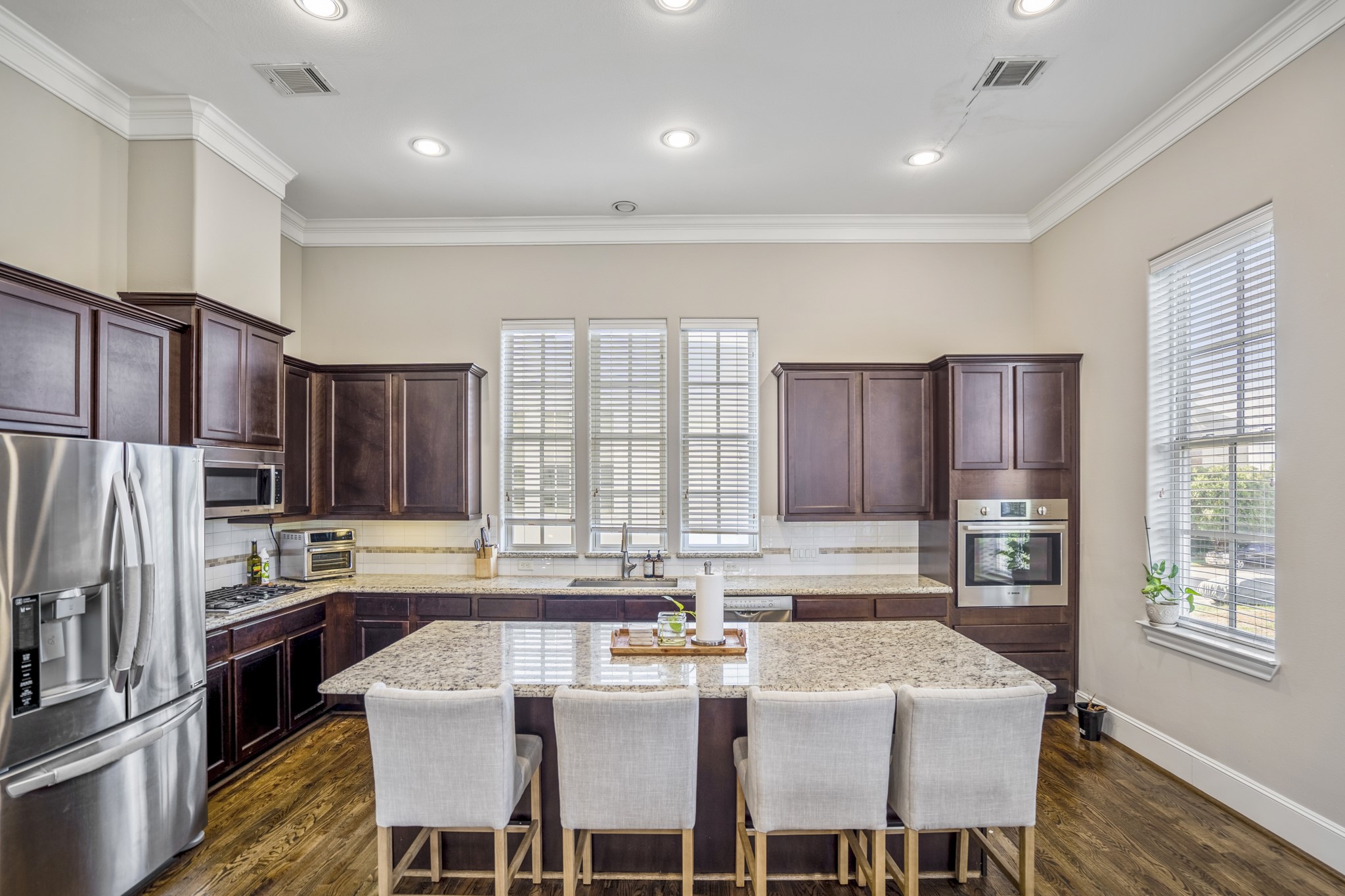 2131 Mcilhenny Street Property Photo 8