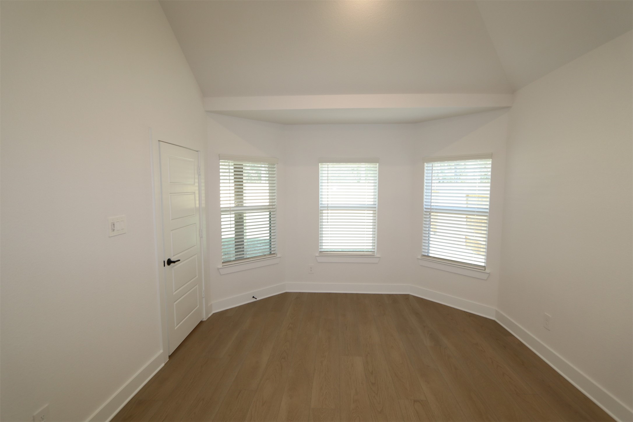 20630 Draper Road Property Photo 4