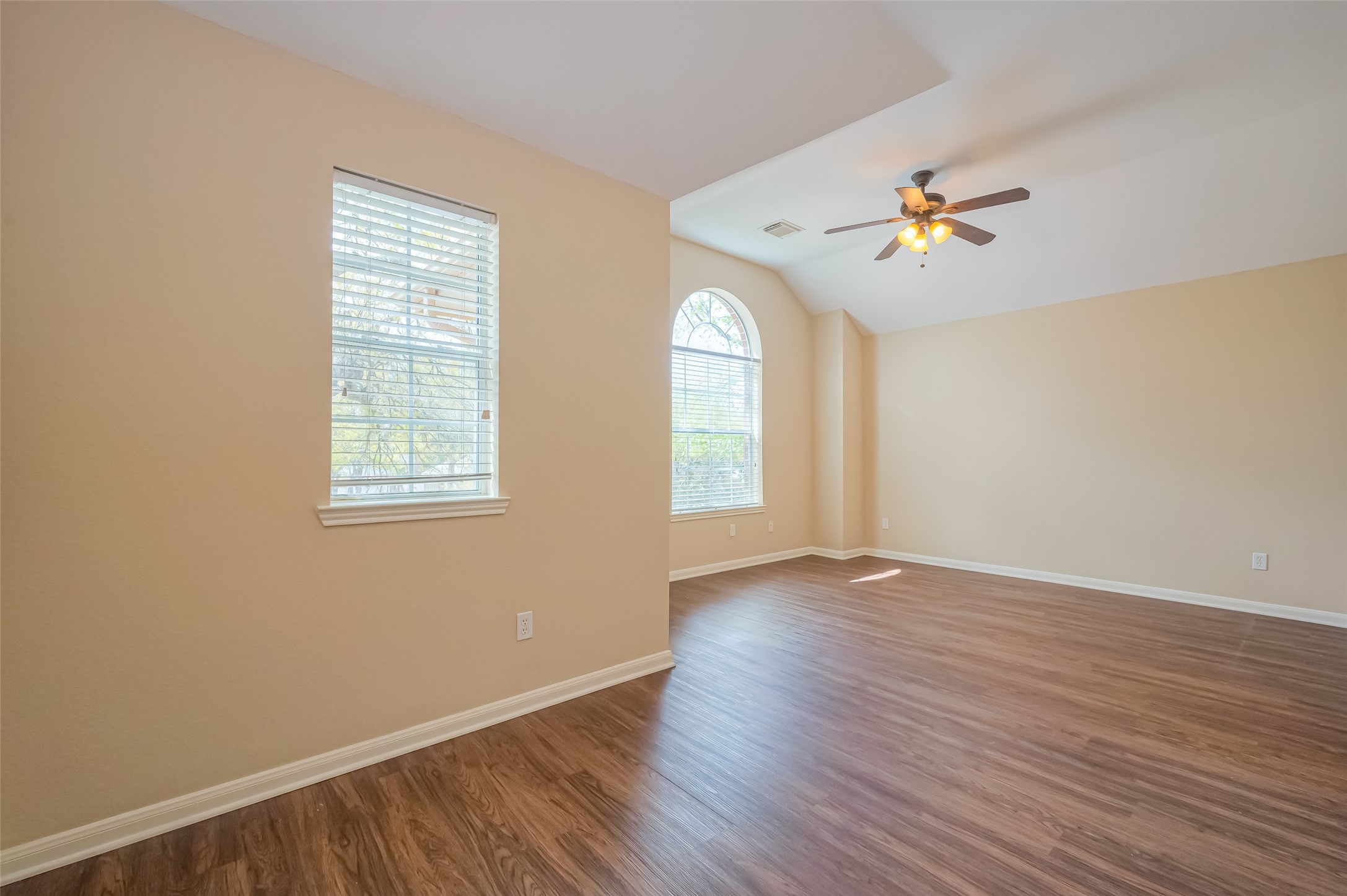 16514 Westwego Trail Property Photo 31