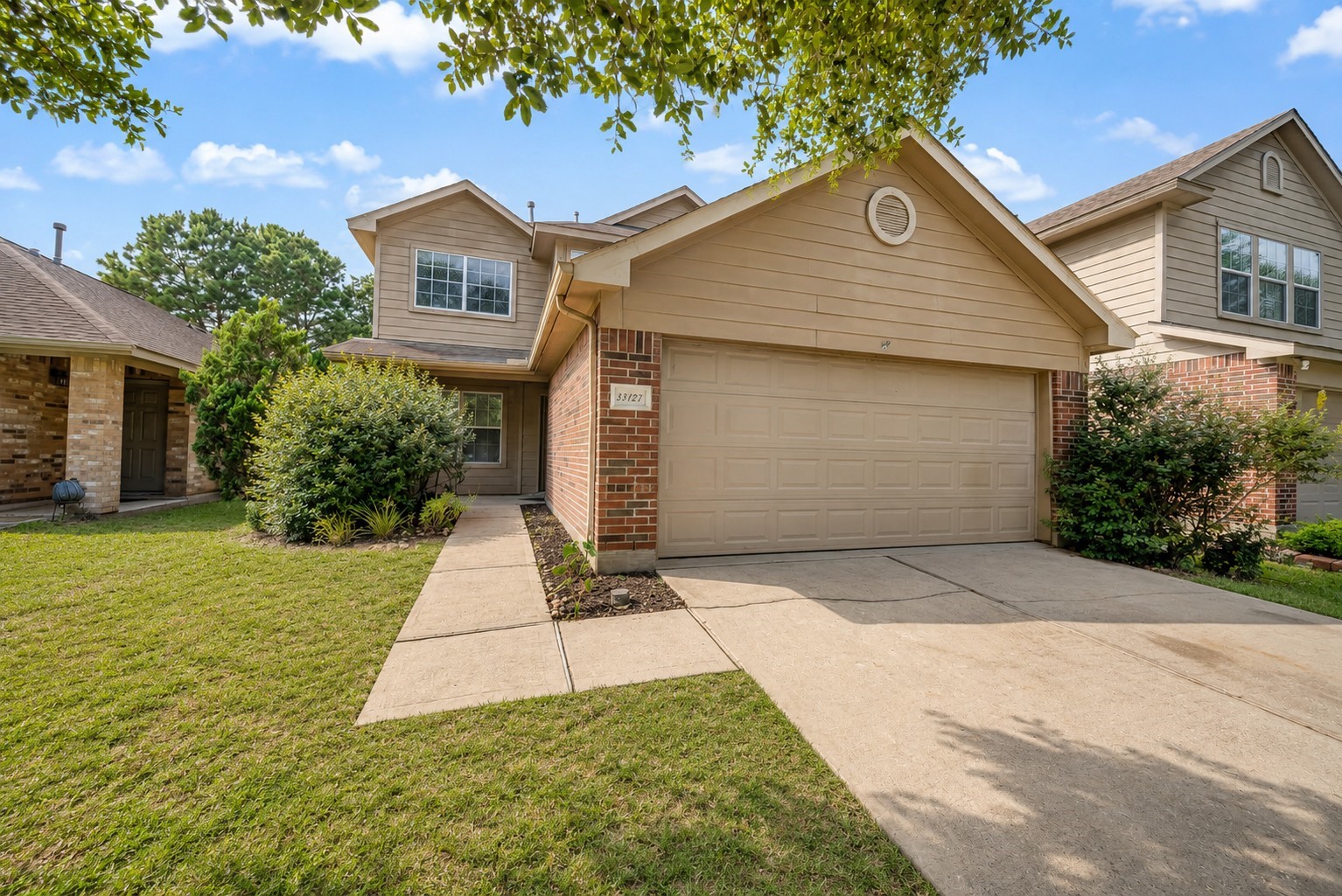 33127 Cottonwood Bend Property Photo 1