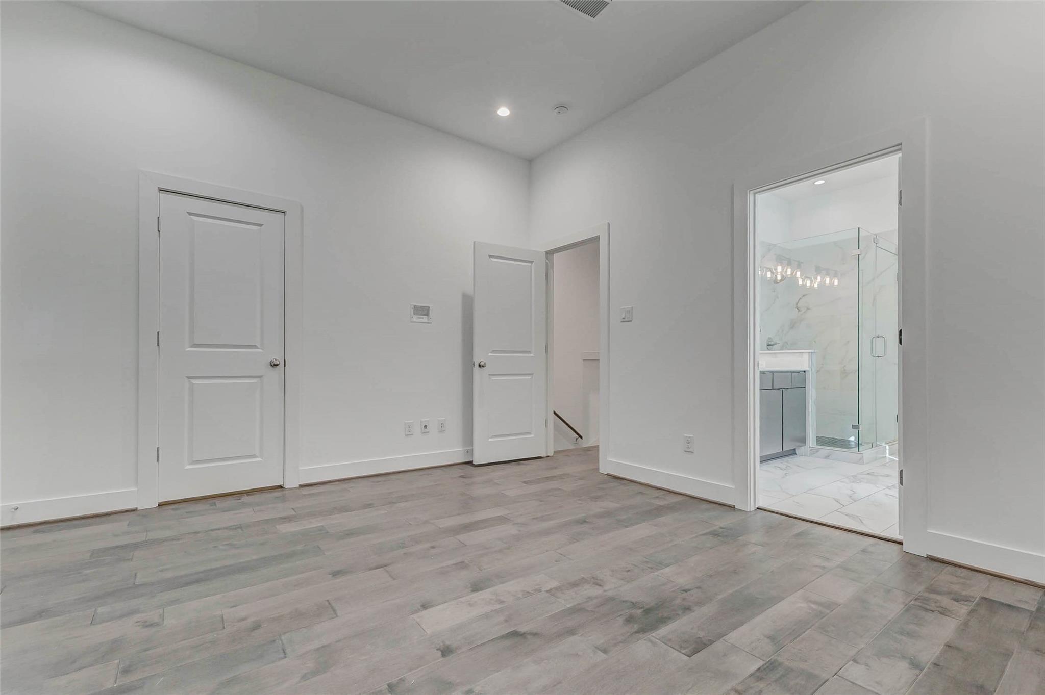5859 Dolores Street Property Photo 7