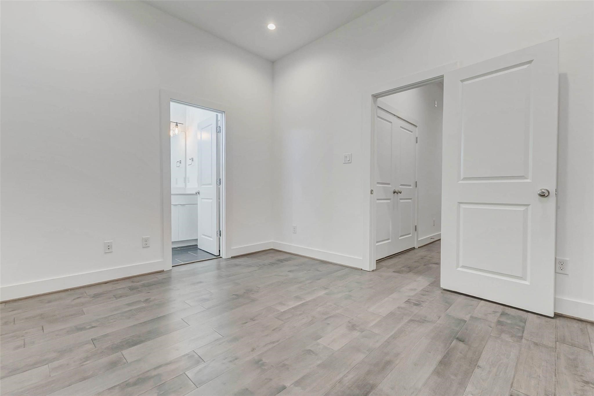 5859 Dolores Street Property Photo 13
