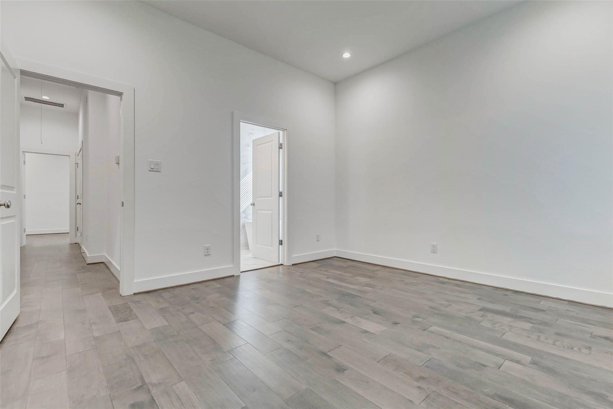 5859 Dolores Street Property Photo 15