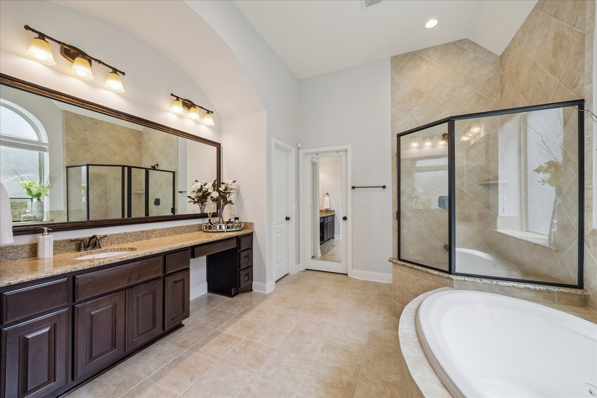 5802 White River Pass Lane Property Photo 17