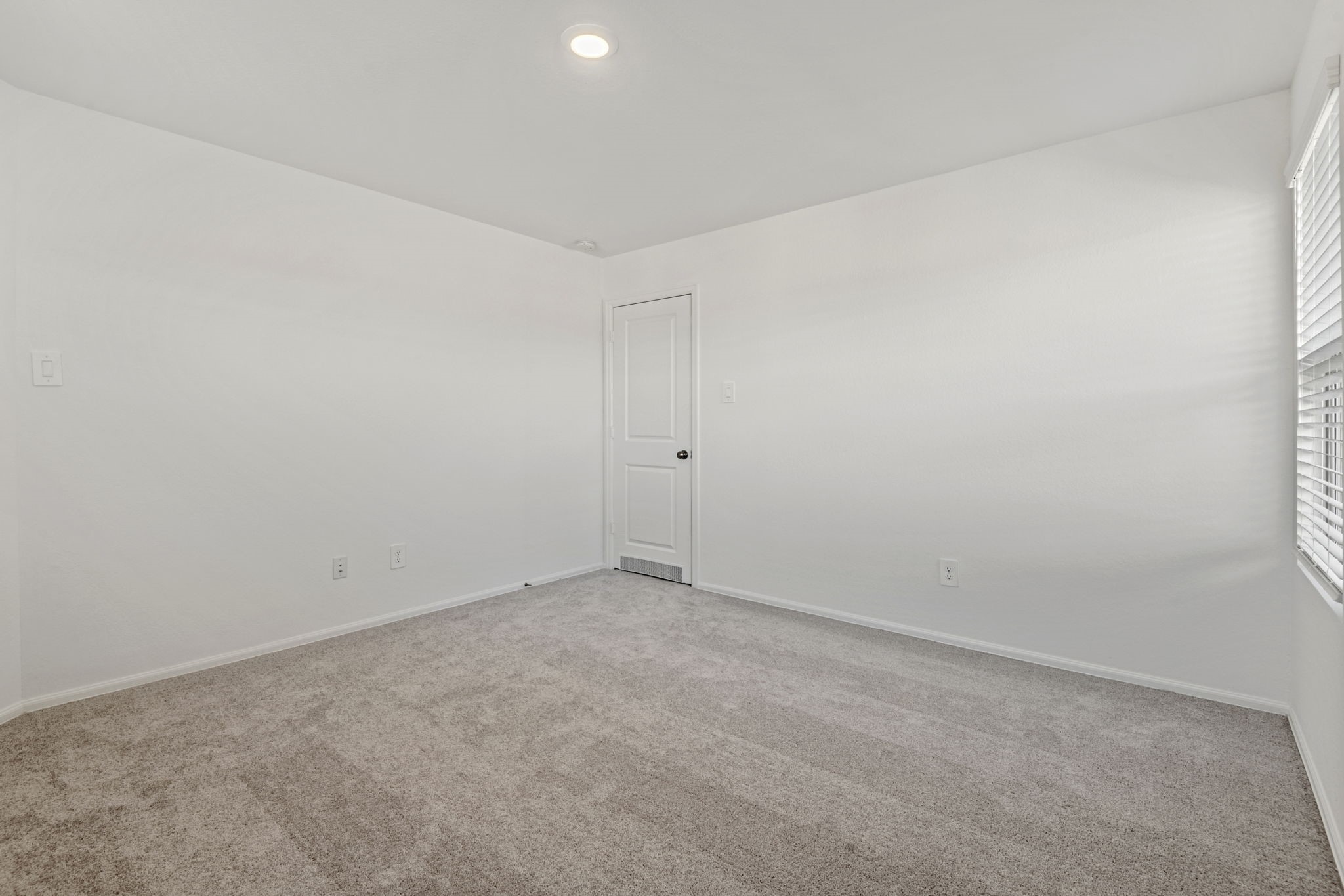 17194 Quaking Aspen Lane Property Photo 33